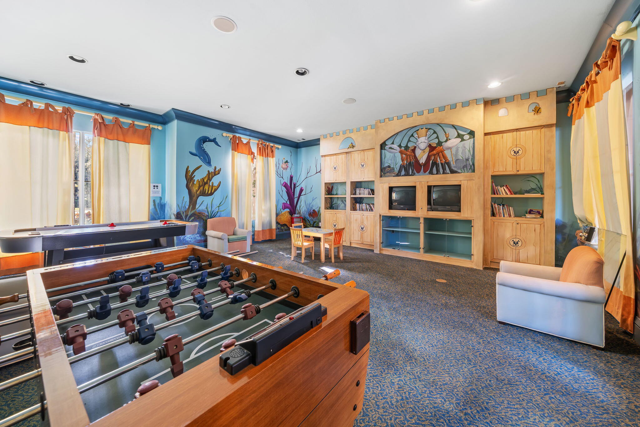 Emerald Isle At Laguna - Residential