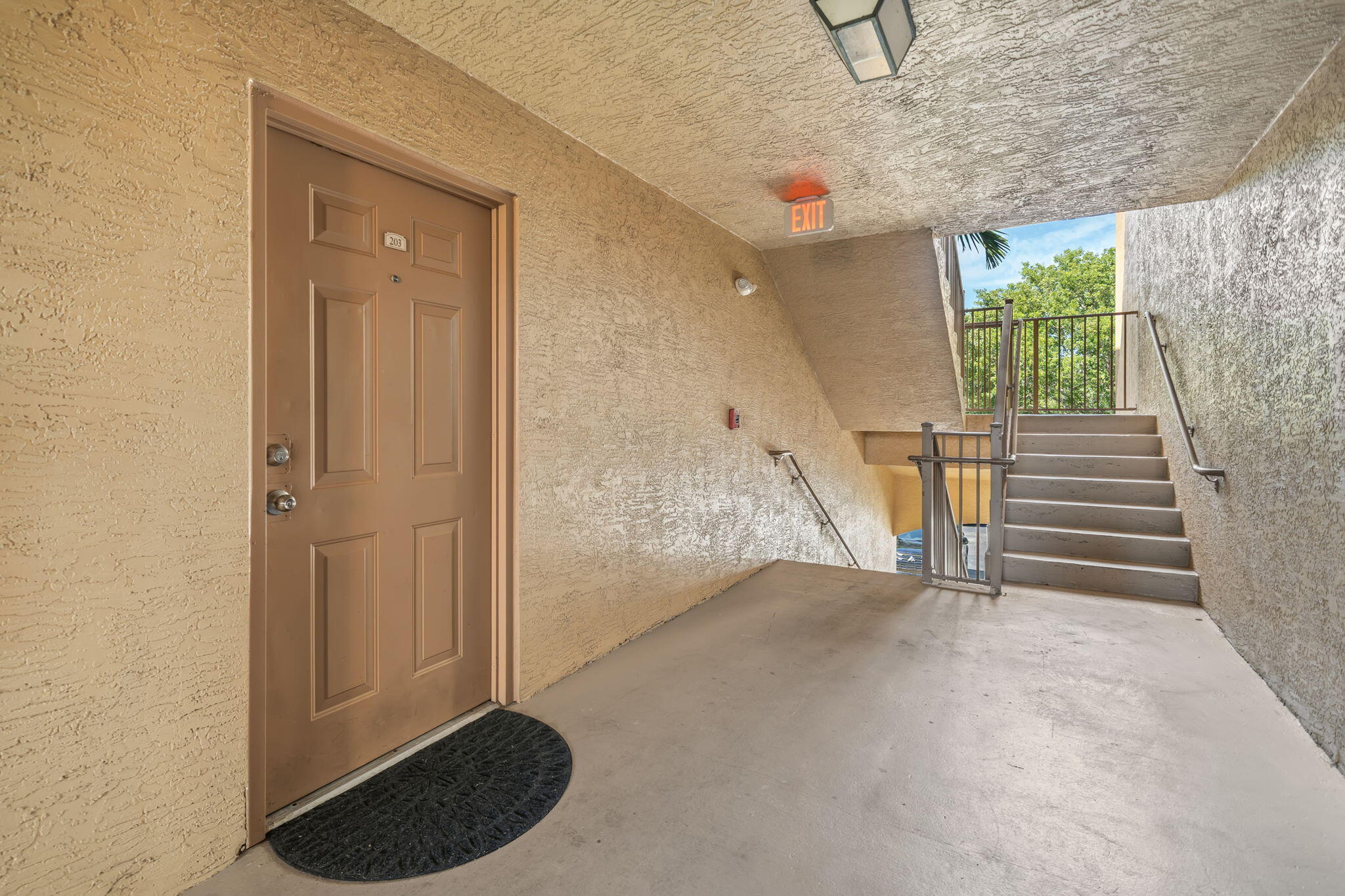 Emerald Isle At Laguna - Residential