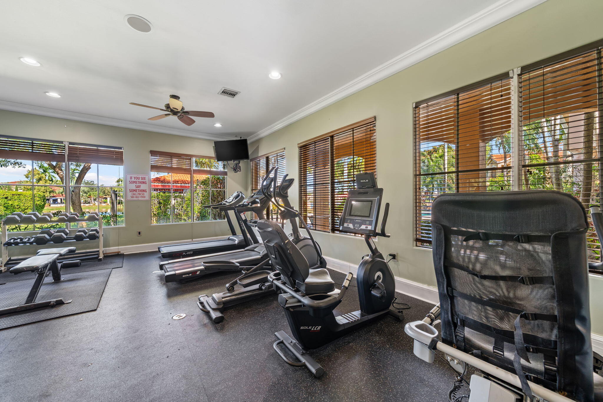 Emerald Isle At Laguna - Residential