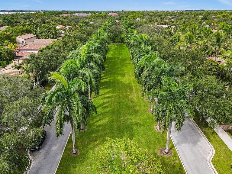 VALENCIA AT ABACOA - Residential