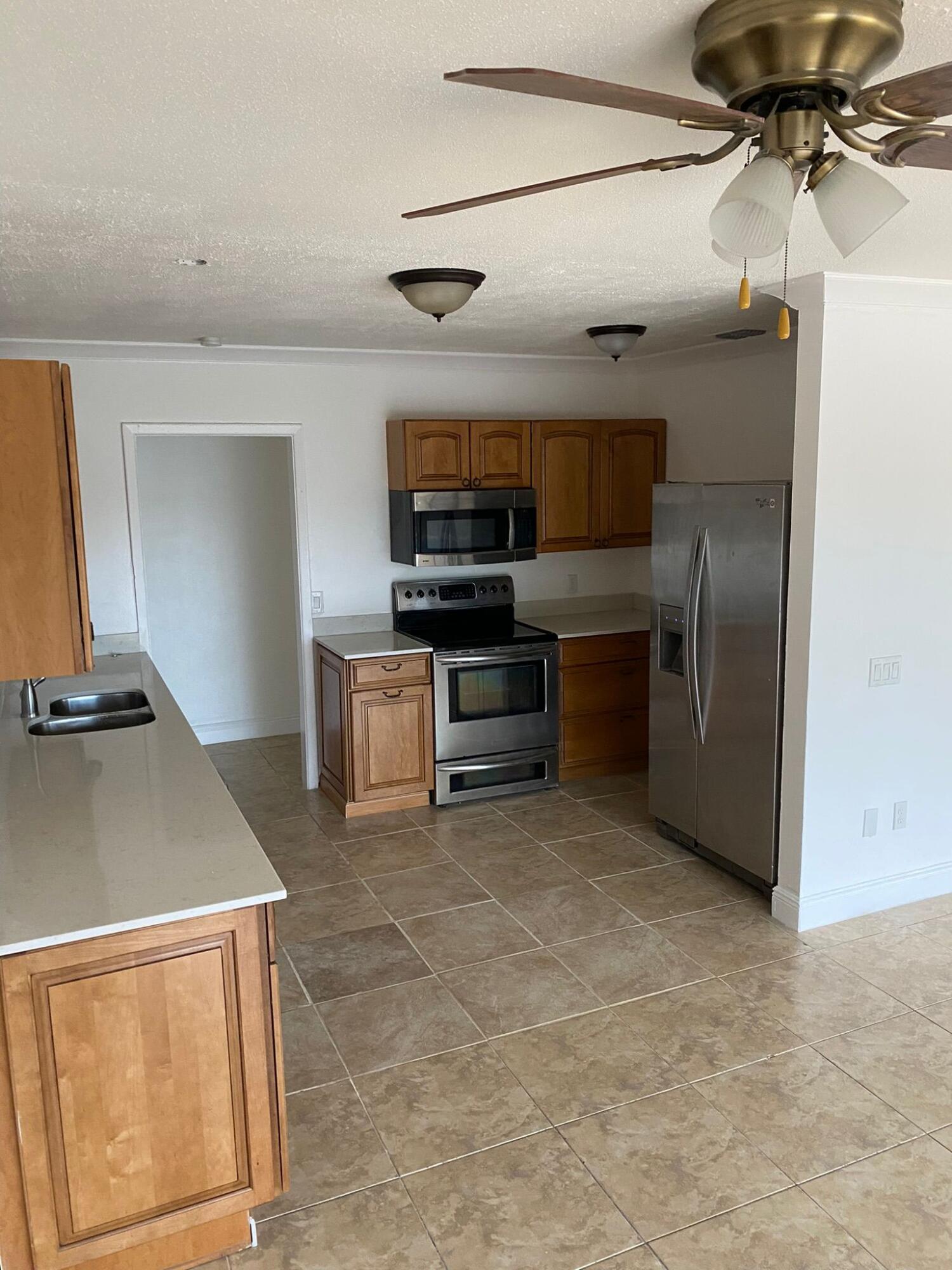 PALM SPRINGS VILLAGE 8 - Residential