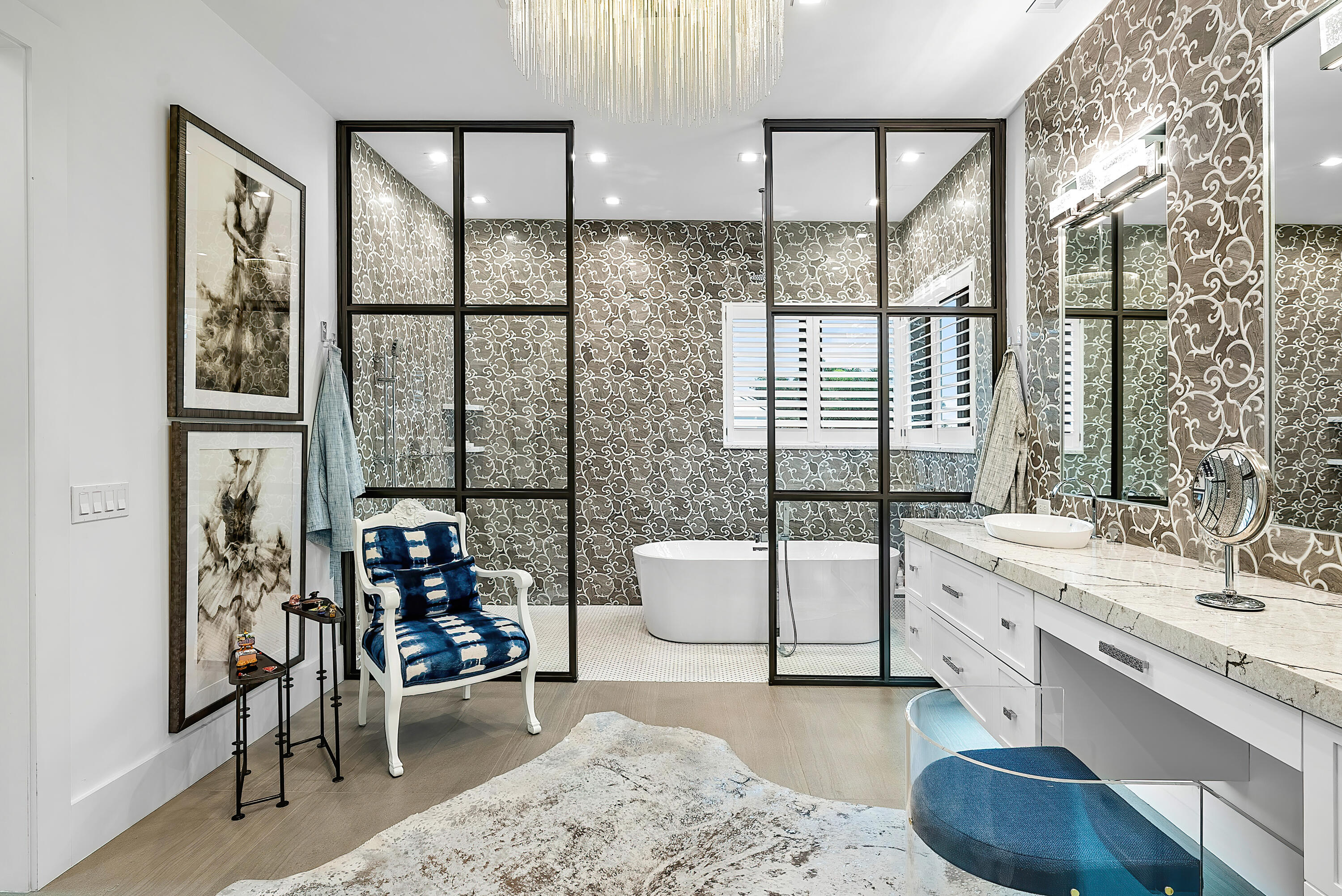 ROYAL PALM YACHT & COUNTRY CLUB - Residential