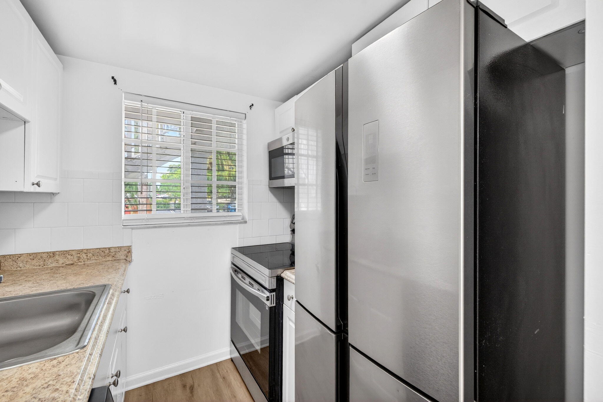 CRESTHAVEN NO 9 REPLAT - Residential Lease