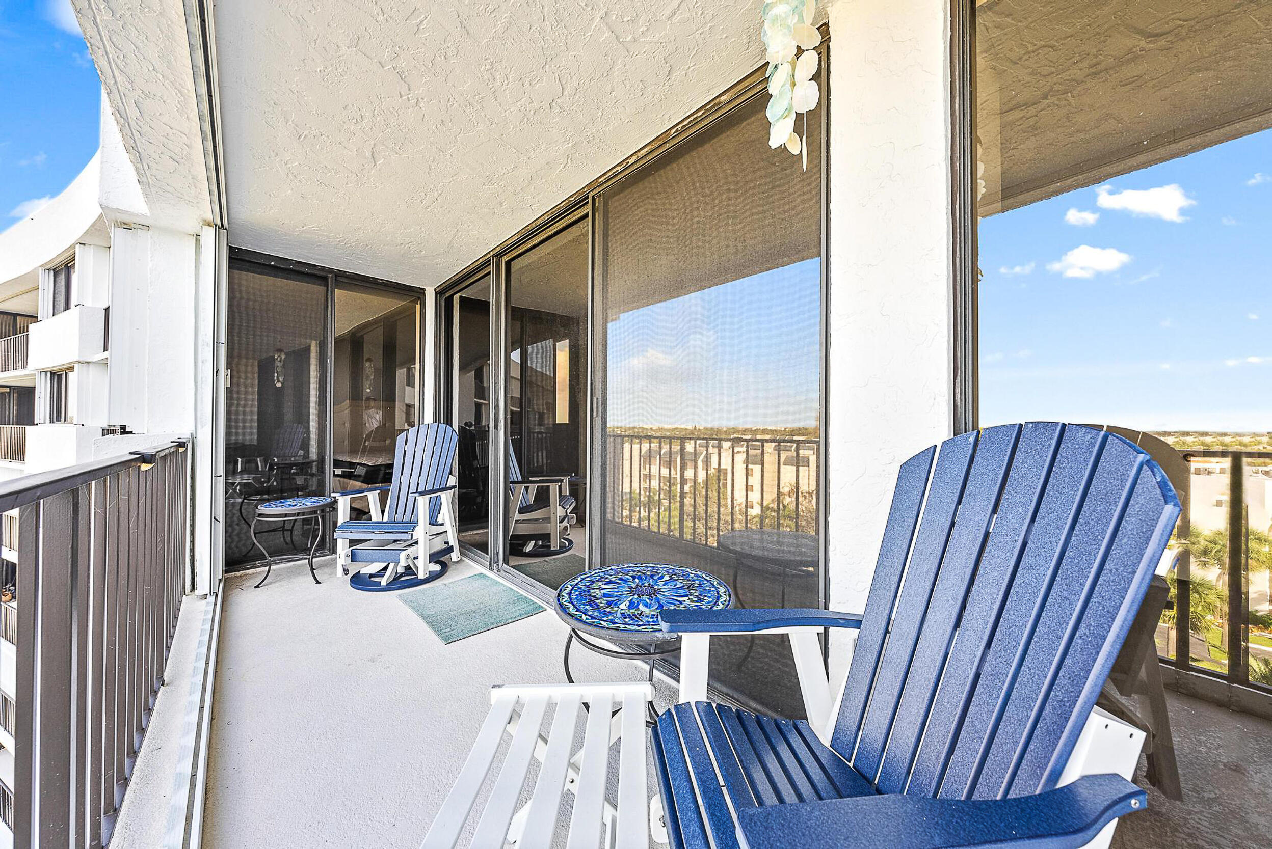 OCEANCREST CONDO APTS - Residential Lease