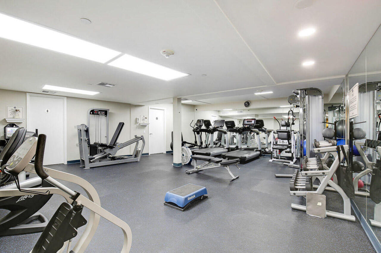 OCEANCREST CONDO APTS - Residential Lease
