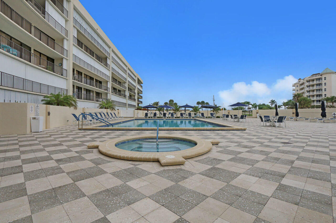OCEANCREST CONDO APTS - Residential Lease