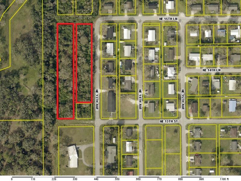 Almost a Full block just outside the city limits and only about 400ft from city water and sewer connection. Perfect for new home builders who want to build multiple houses at one location.