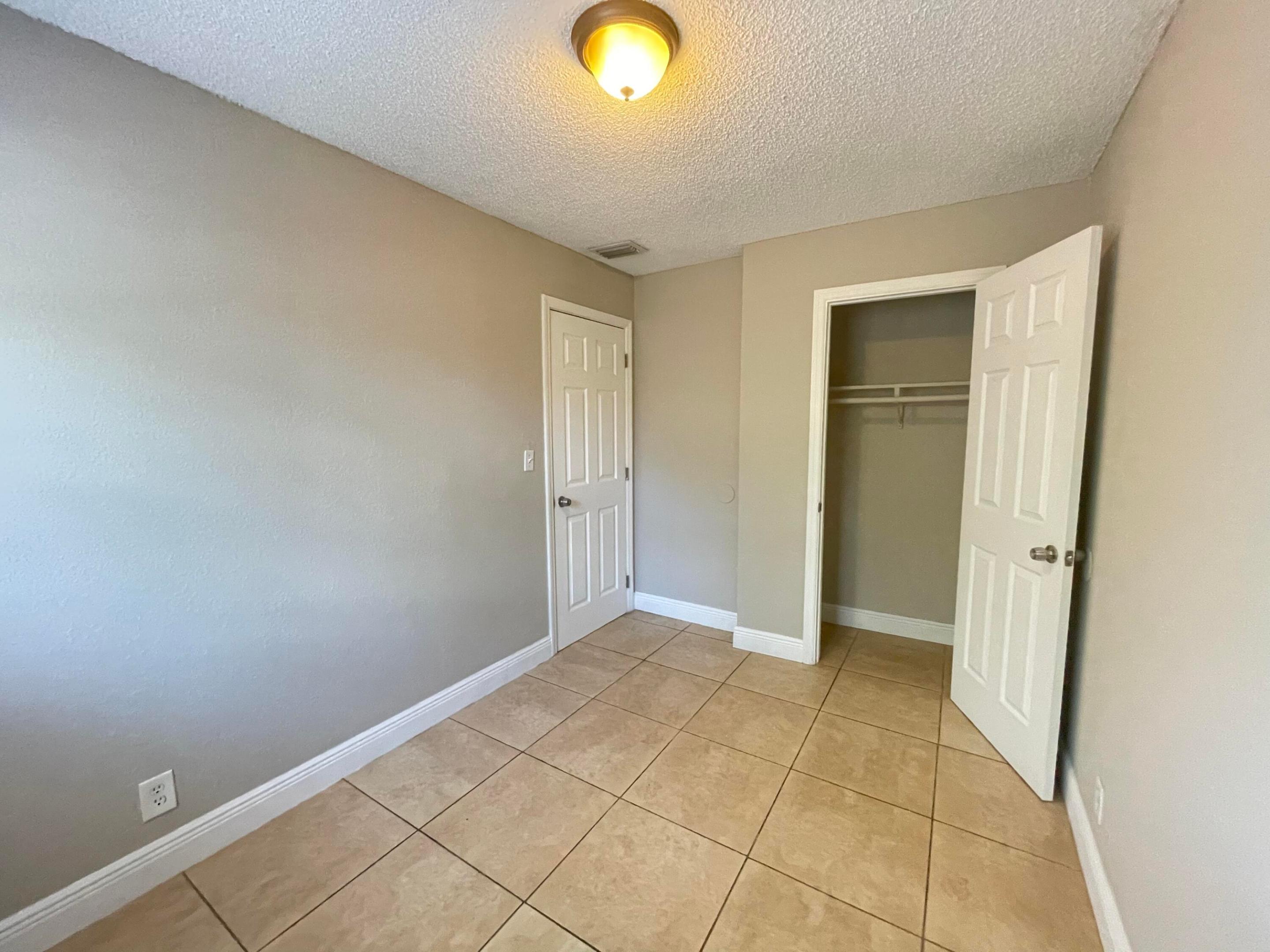 North Lauderdale Village - Residential
