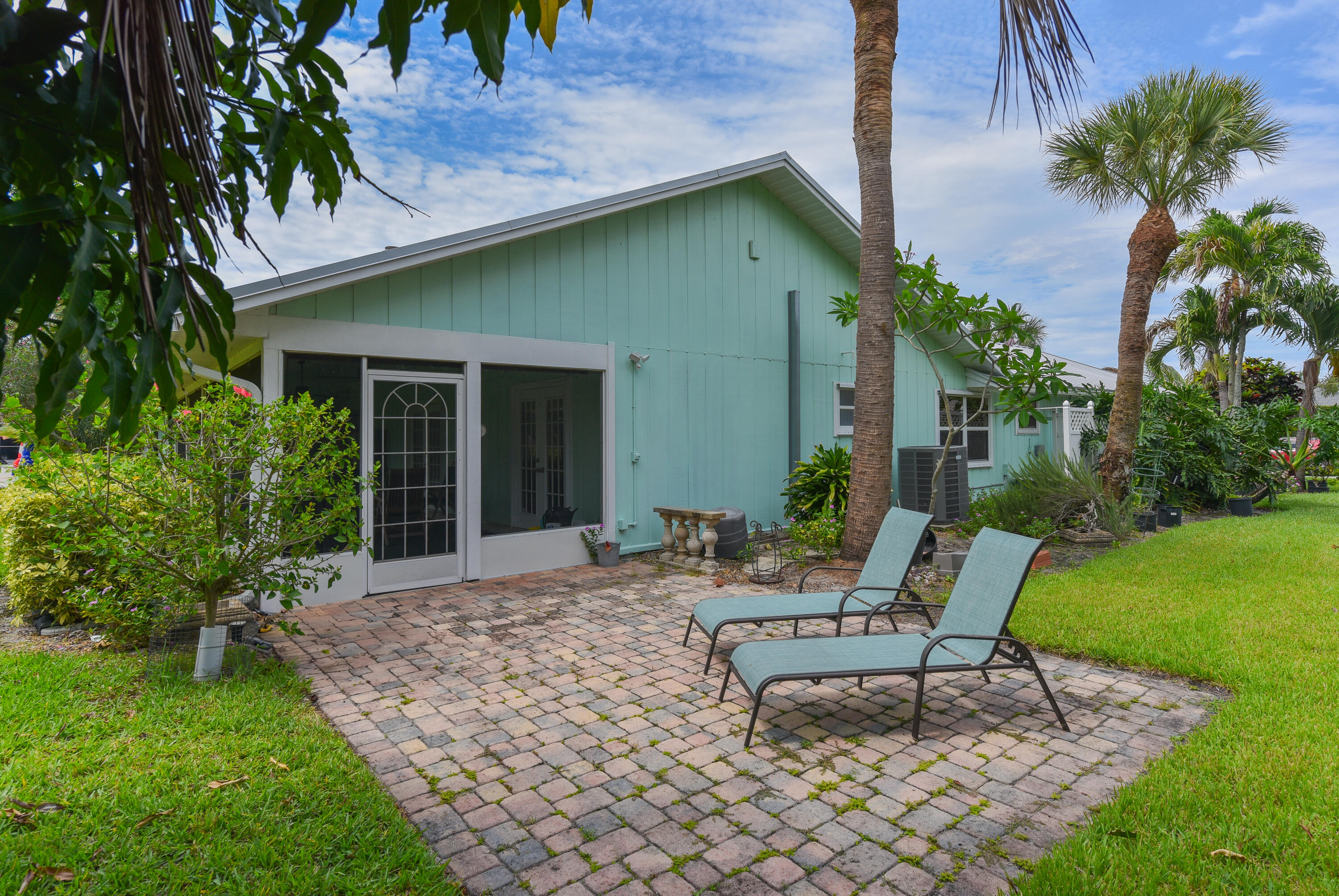 RAINBOW COVE - Residential