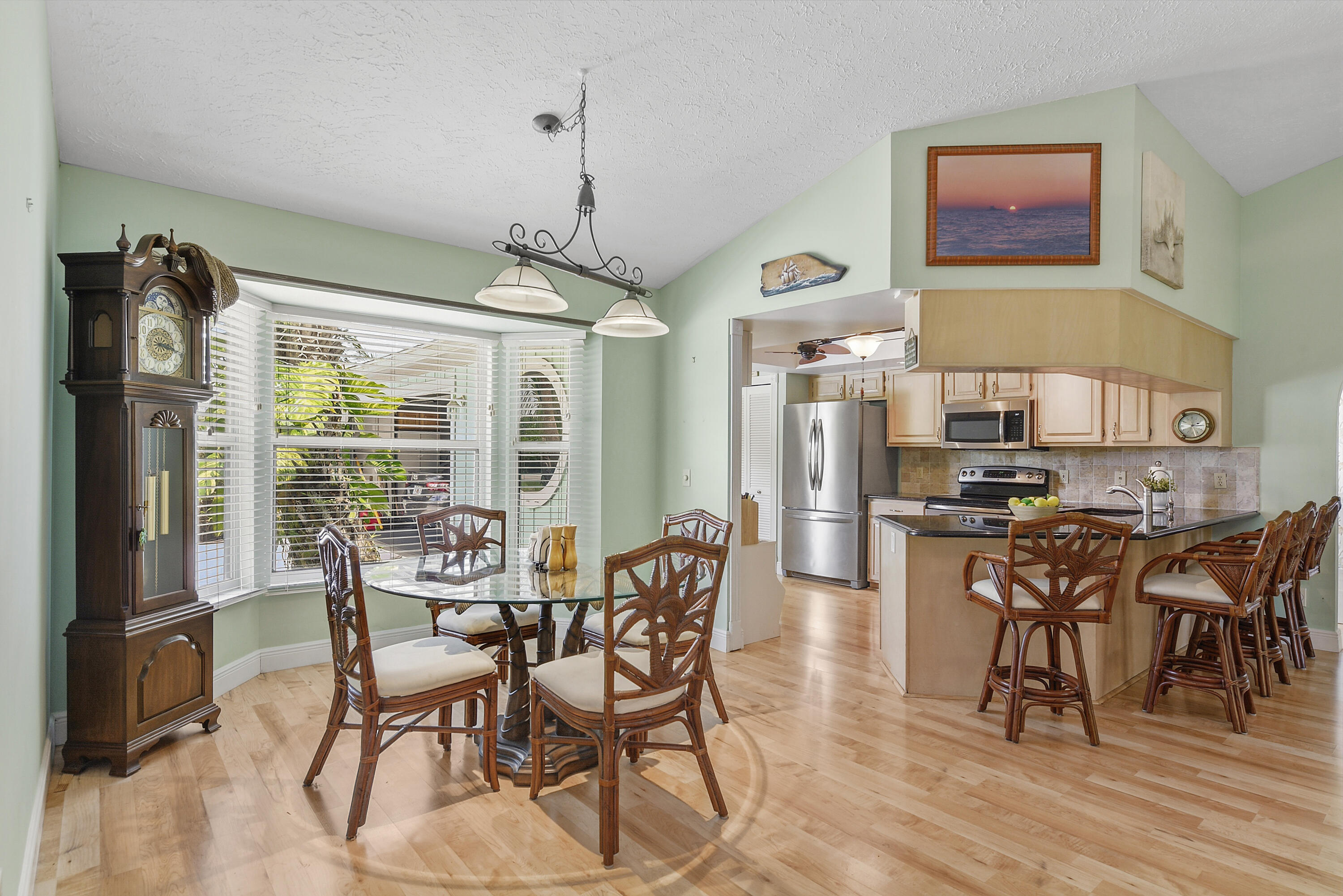 RAINBOW COVE - Residential
