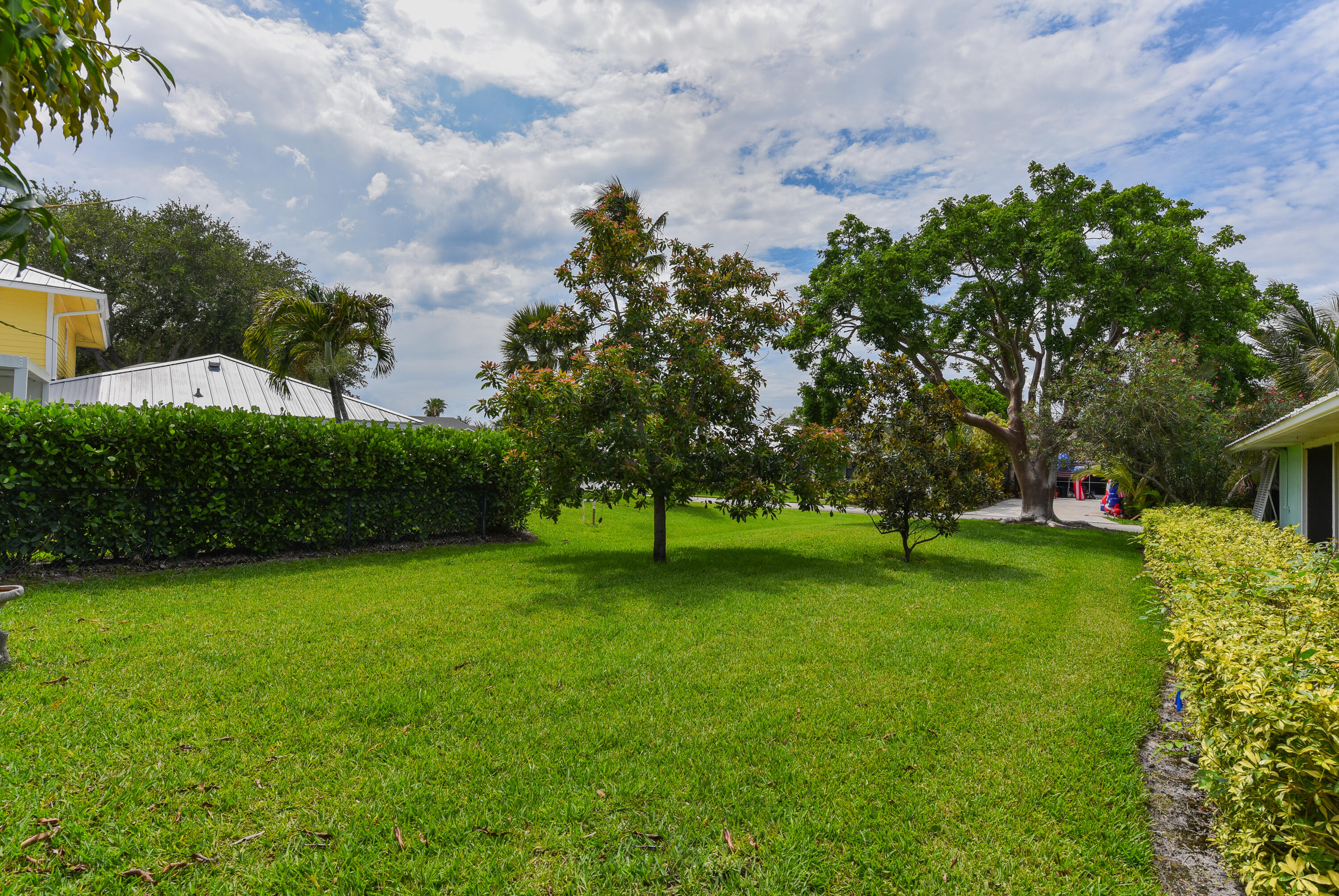 RAINBOW COVE - Residential