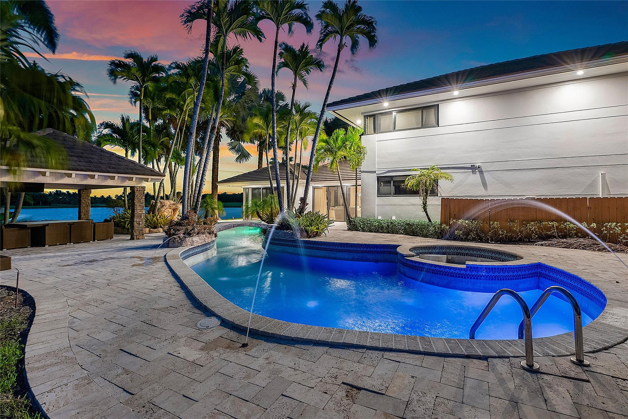 Doral Estates - Residential