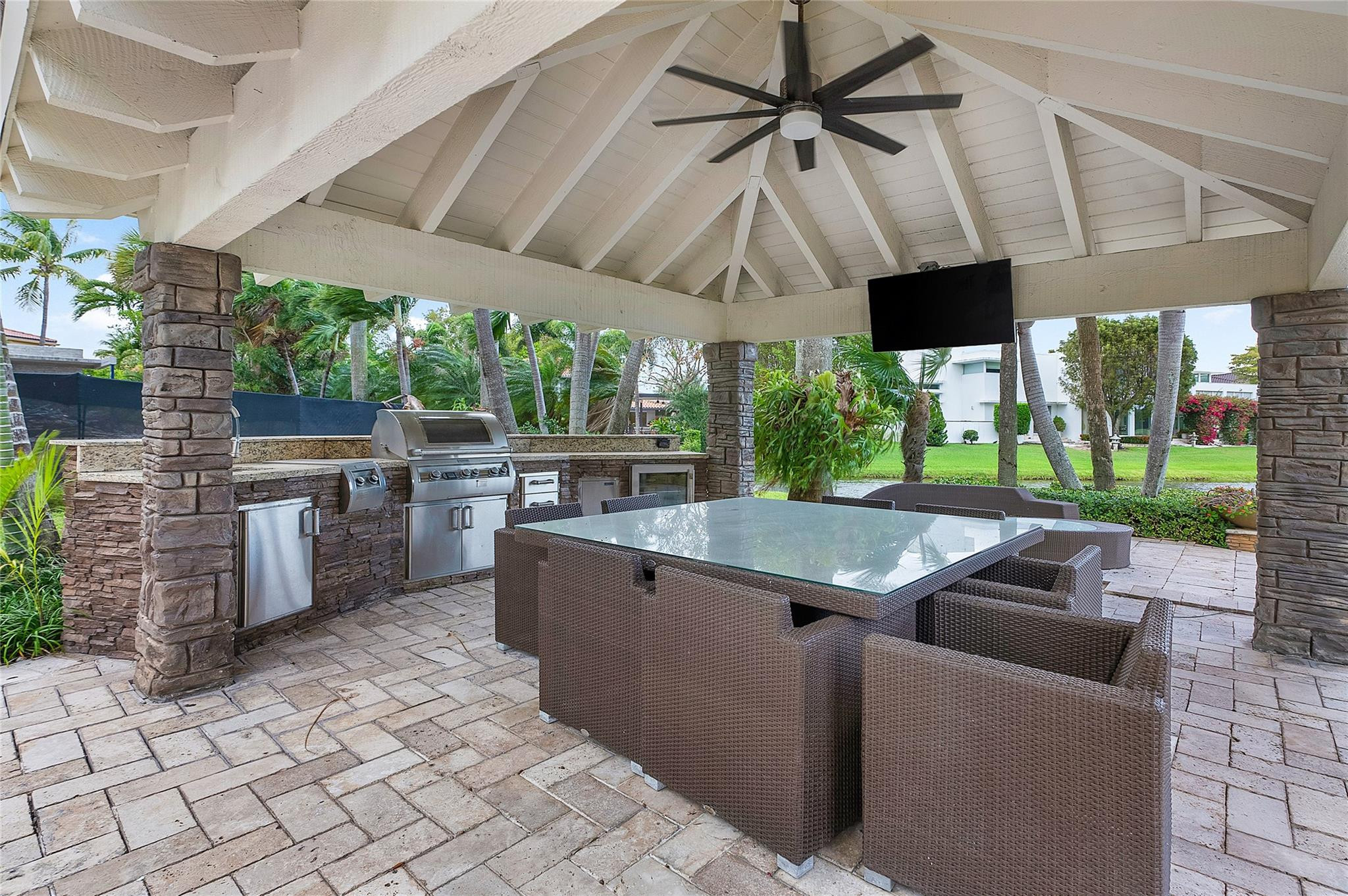Doral Estates - Residential