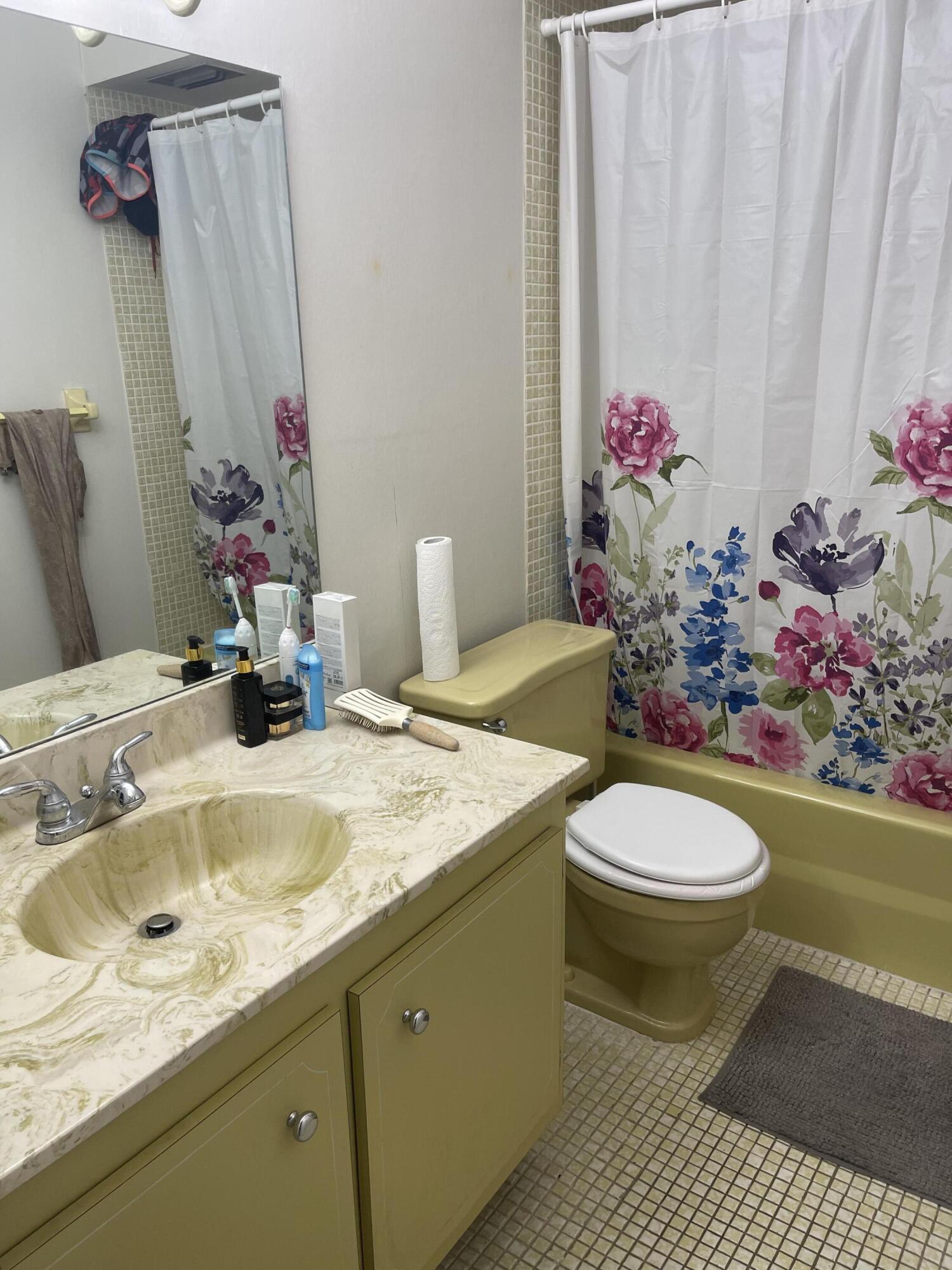 EDGEWOOD CONDOS - Residential Lease