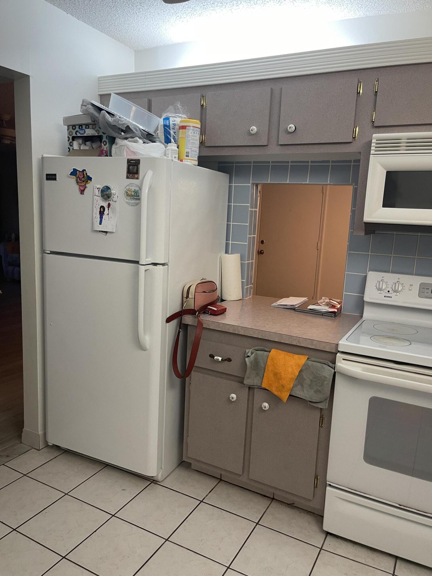 EDGEWOOD CONDOS - Residential Lease