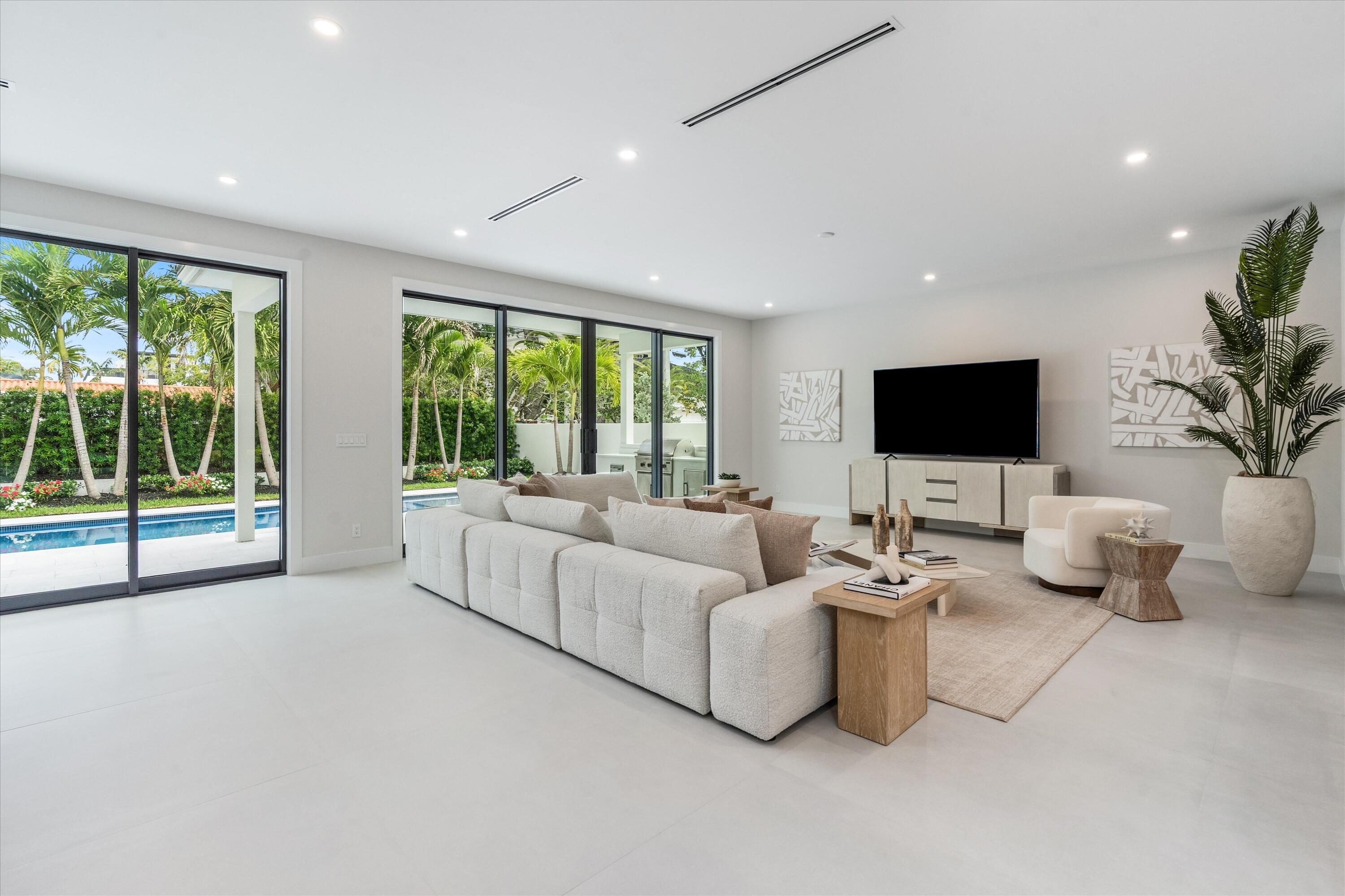 COLEE HAMMOCK - Residential