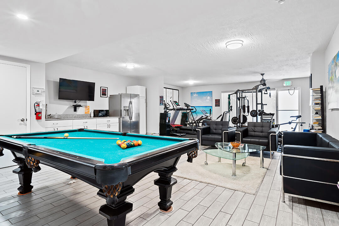 HORIZON EAST CONDO - Residential