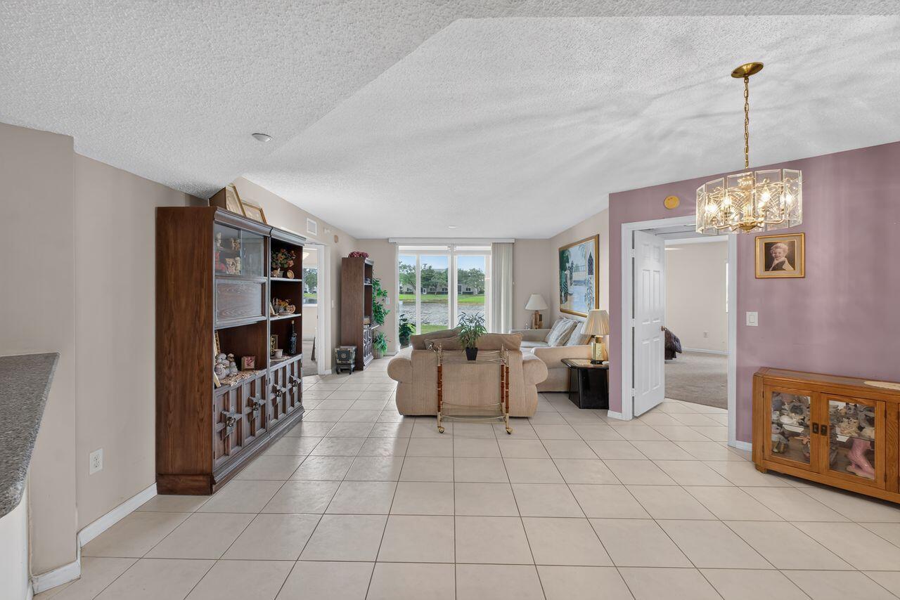 SOUTHAMPTON CONDOMINIUM I - Residential
