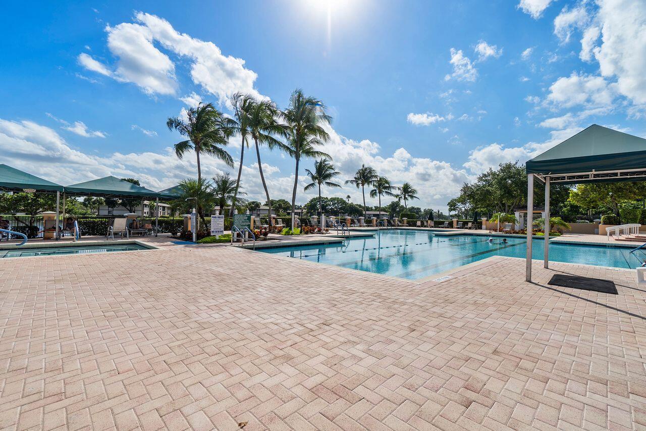 SOUTHAMPTON CONDOMINIUM I - Residential