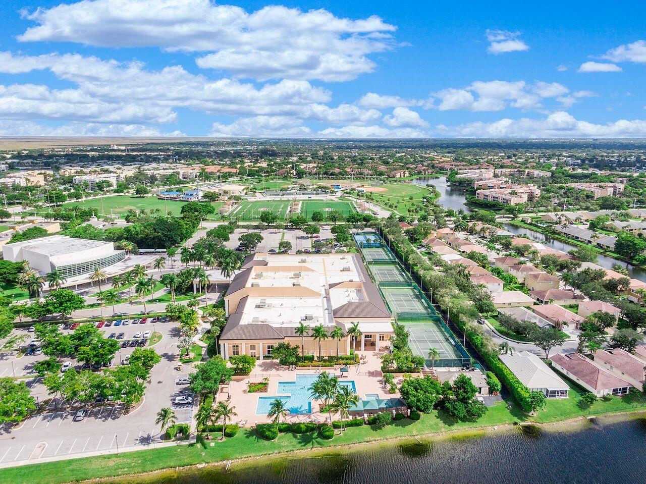 SOUTHAMPTON CONDOMINIUM I - Residential