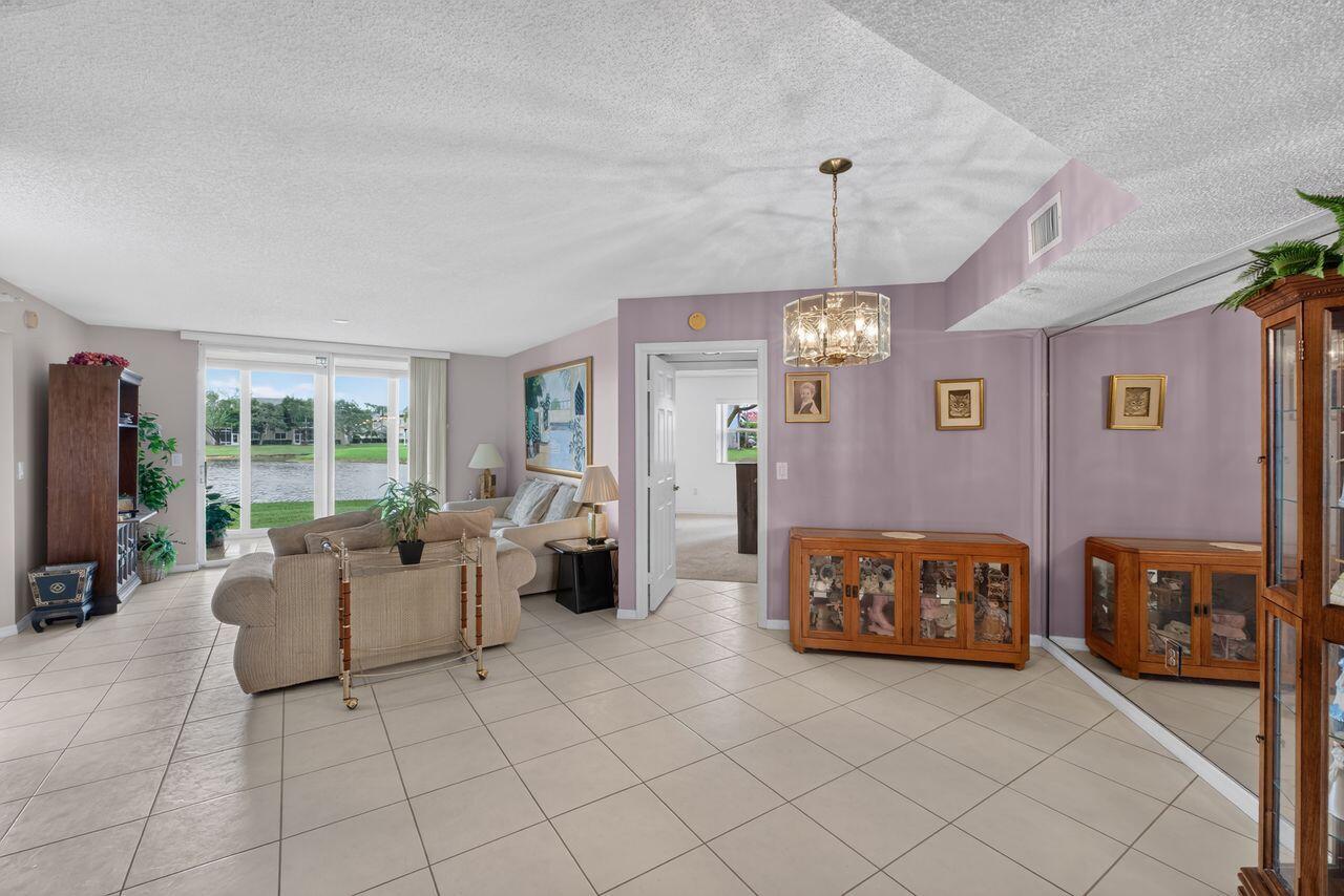 SOUTHAMPTON CONDOMINIUM I - Residential