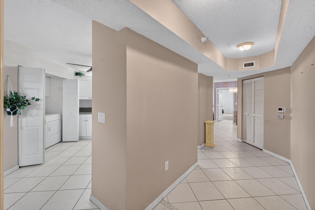 SOUTHAMPTON CONDOMINIUM I - Residential
