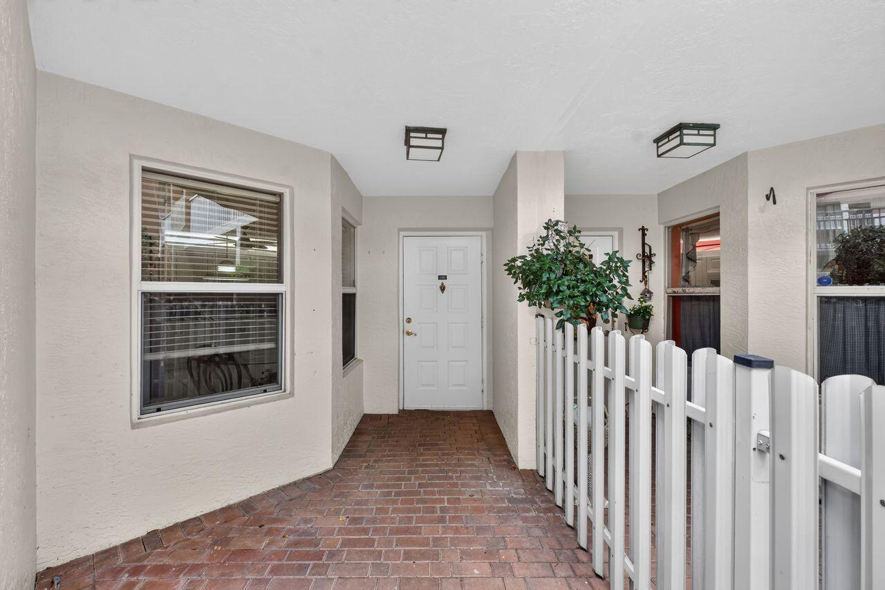 SOUTHAMPTON CONDOMINIUM I - Residential