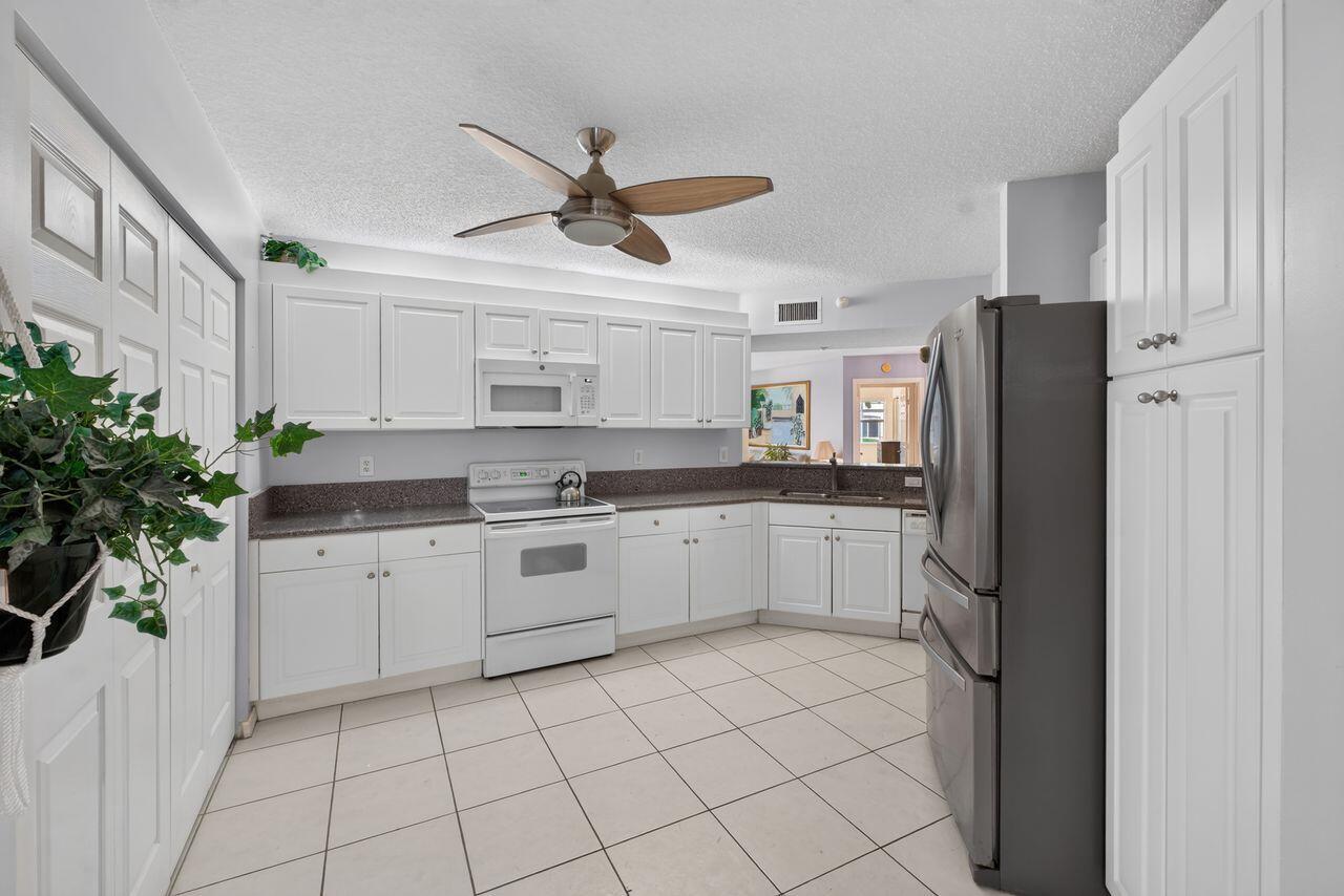 SOUTHAMPTON CONDOMINIUM I - Residential
