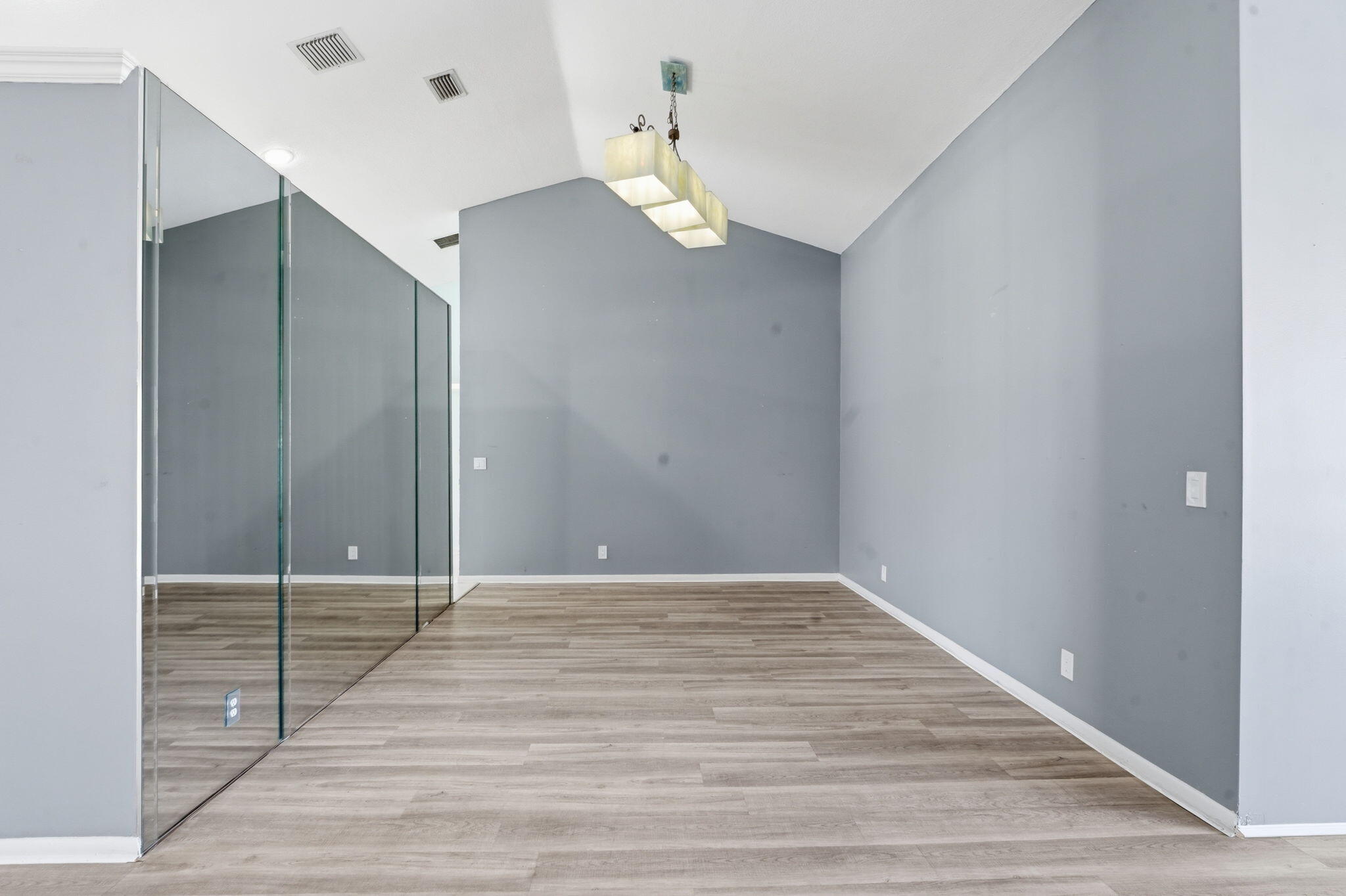 SUN VALLEY - Residential Lease