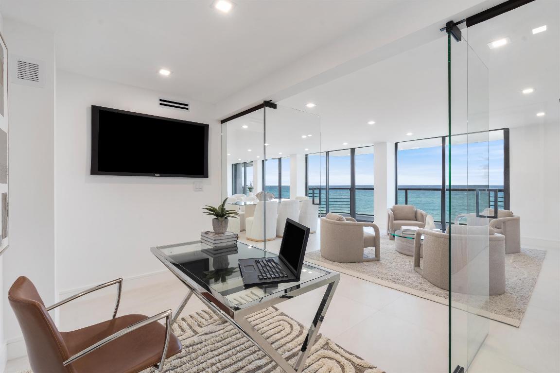 MARBELLA CONDO - Residential