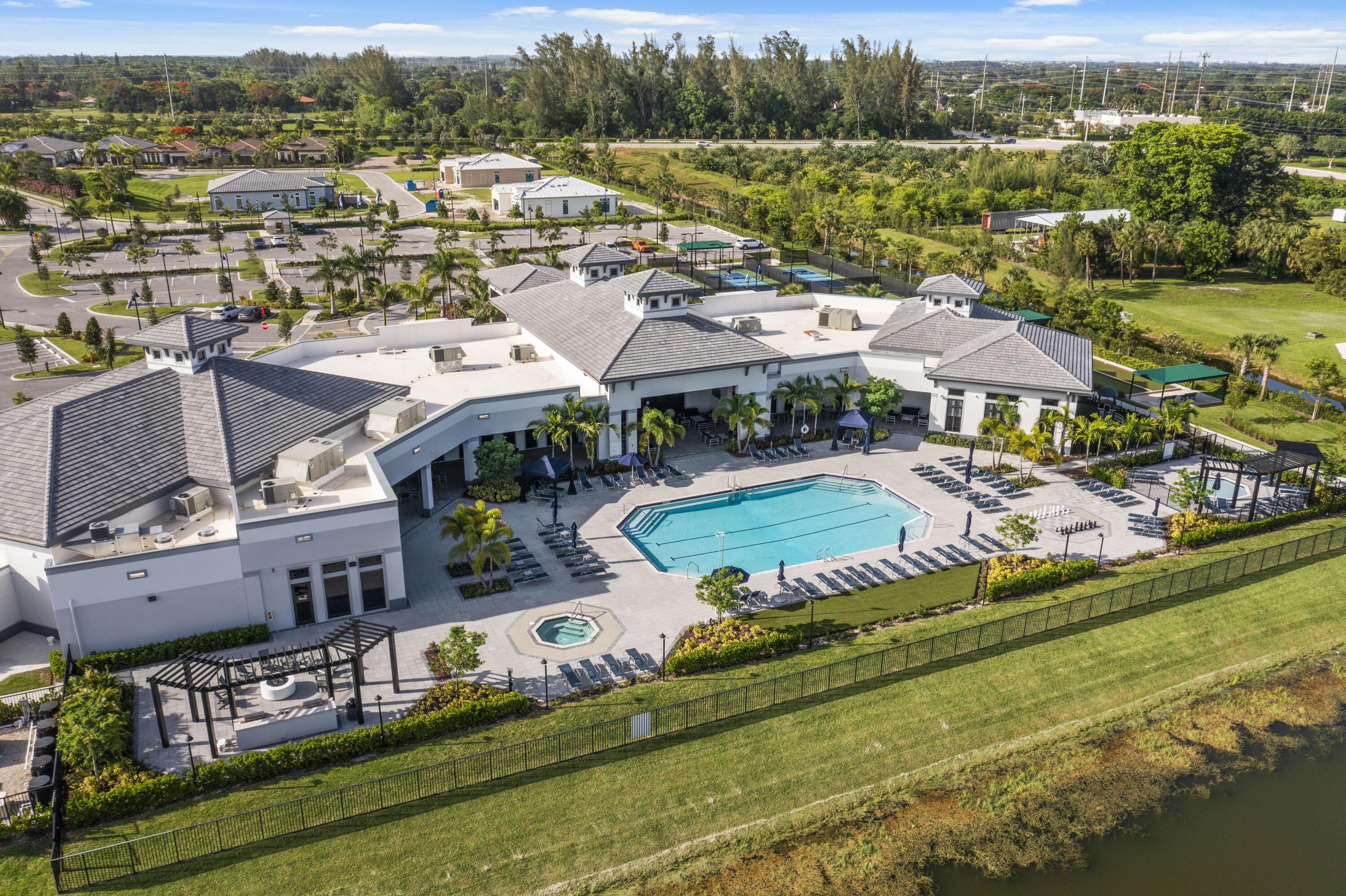 The Falls at Parkland - Residential
