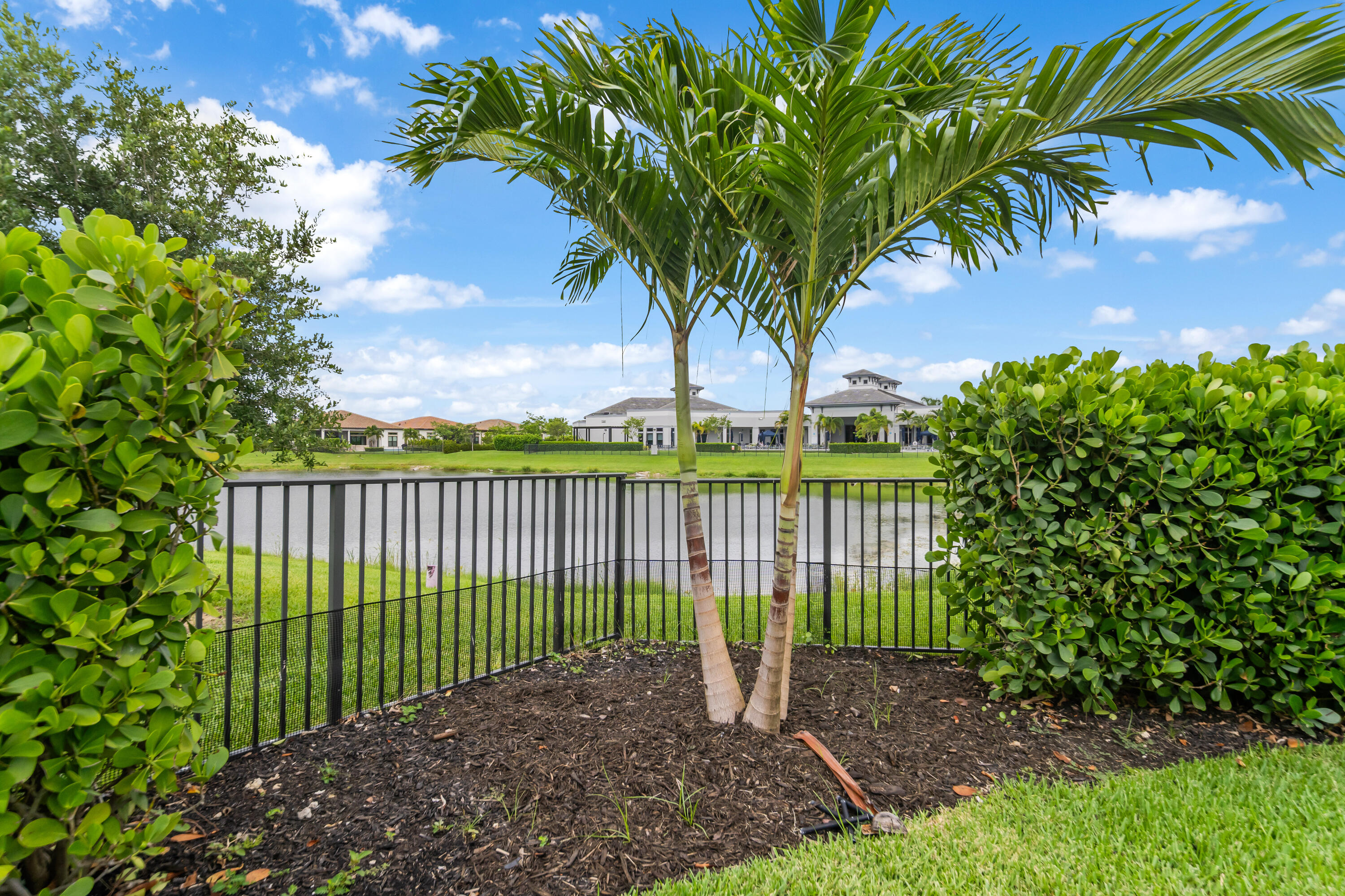 The Falls at Parkland - Residential