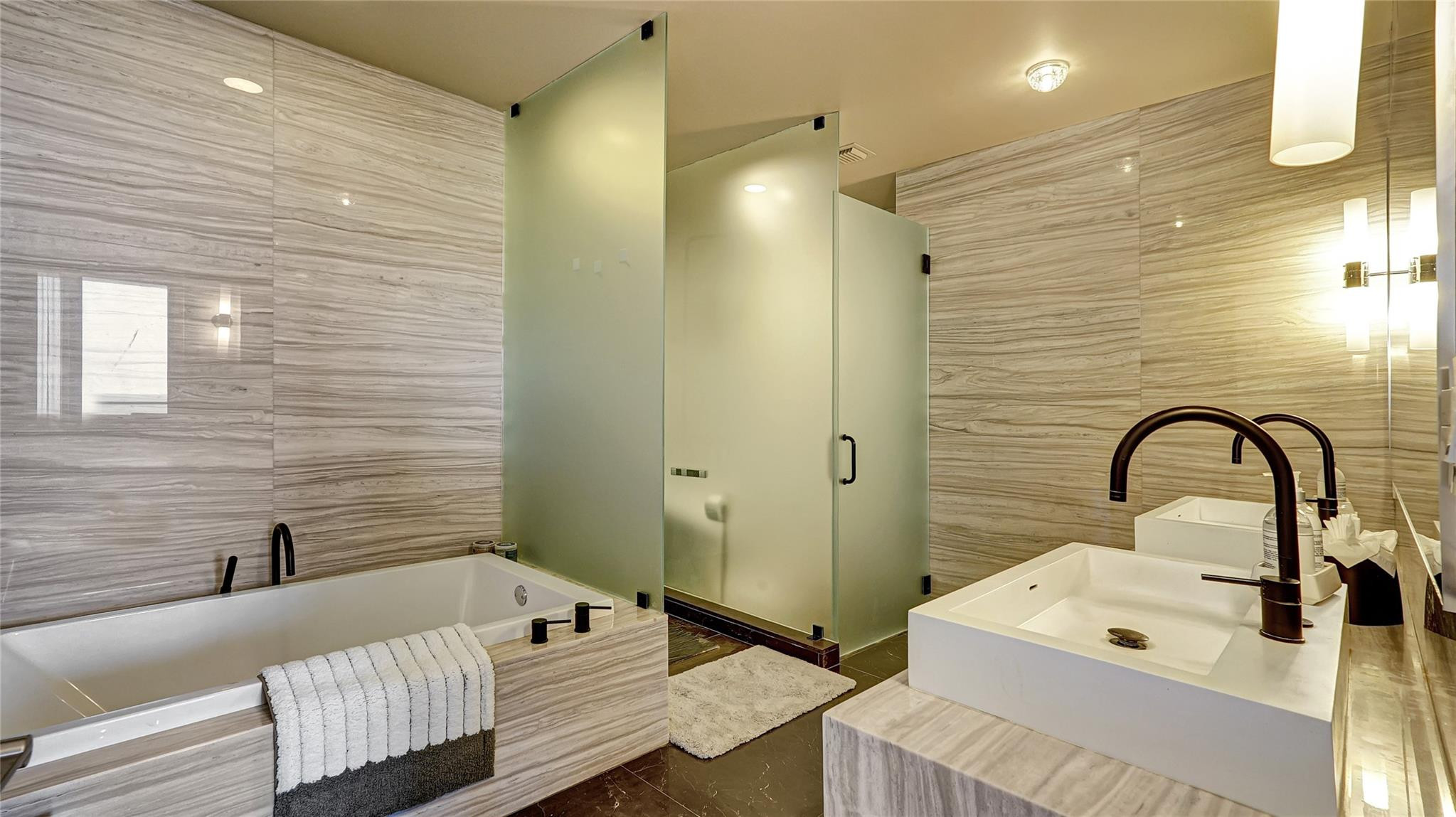 2200 FORT LAUDERDALE BEACH - Residential Lease