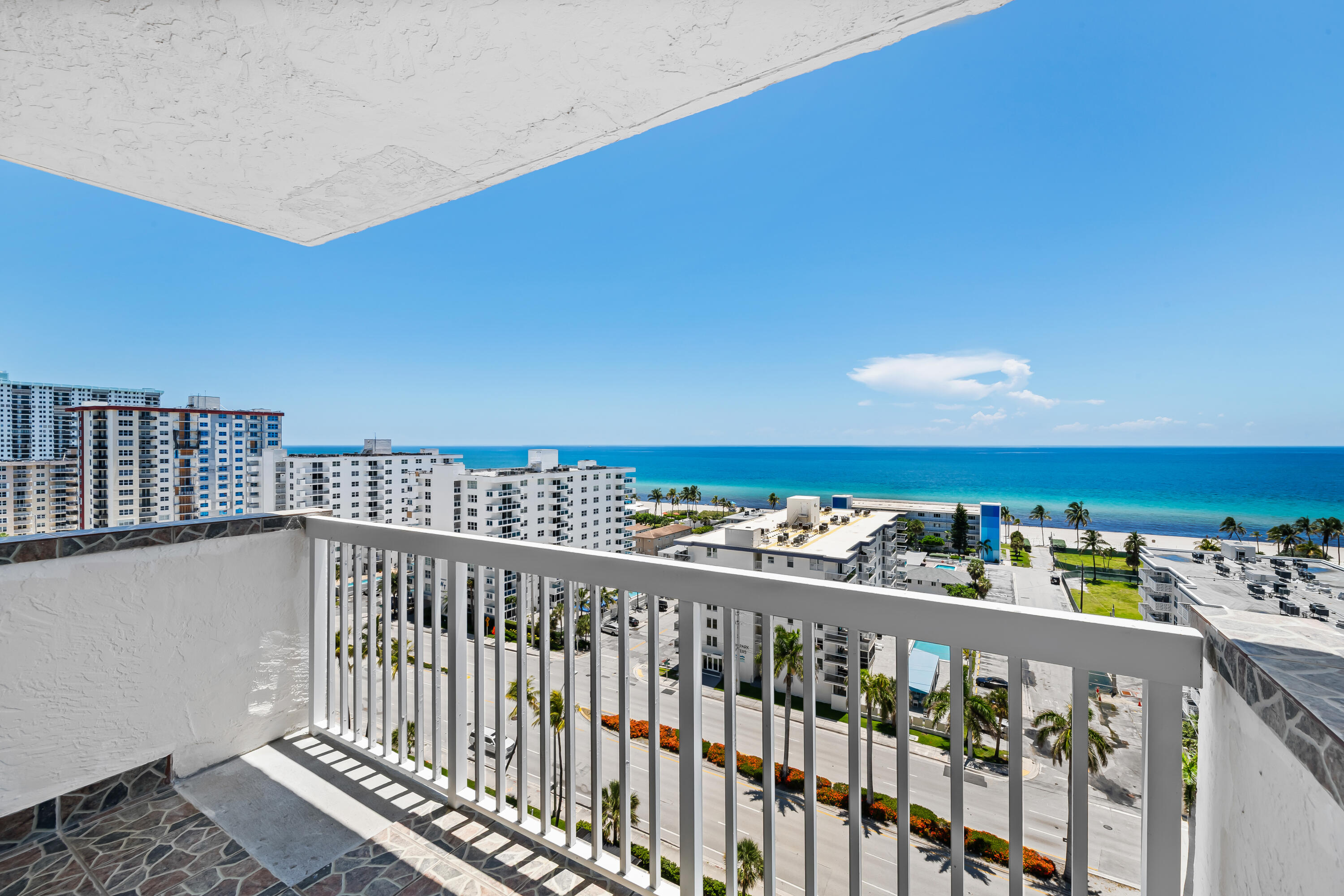 ALLINGTON TOWERS NORTH CONDO - Residential