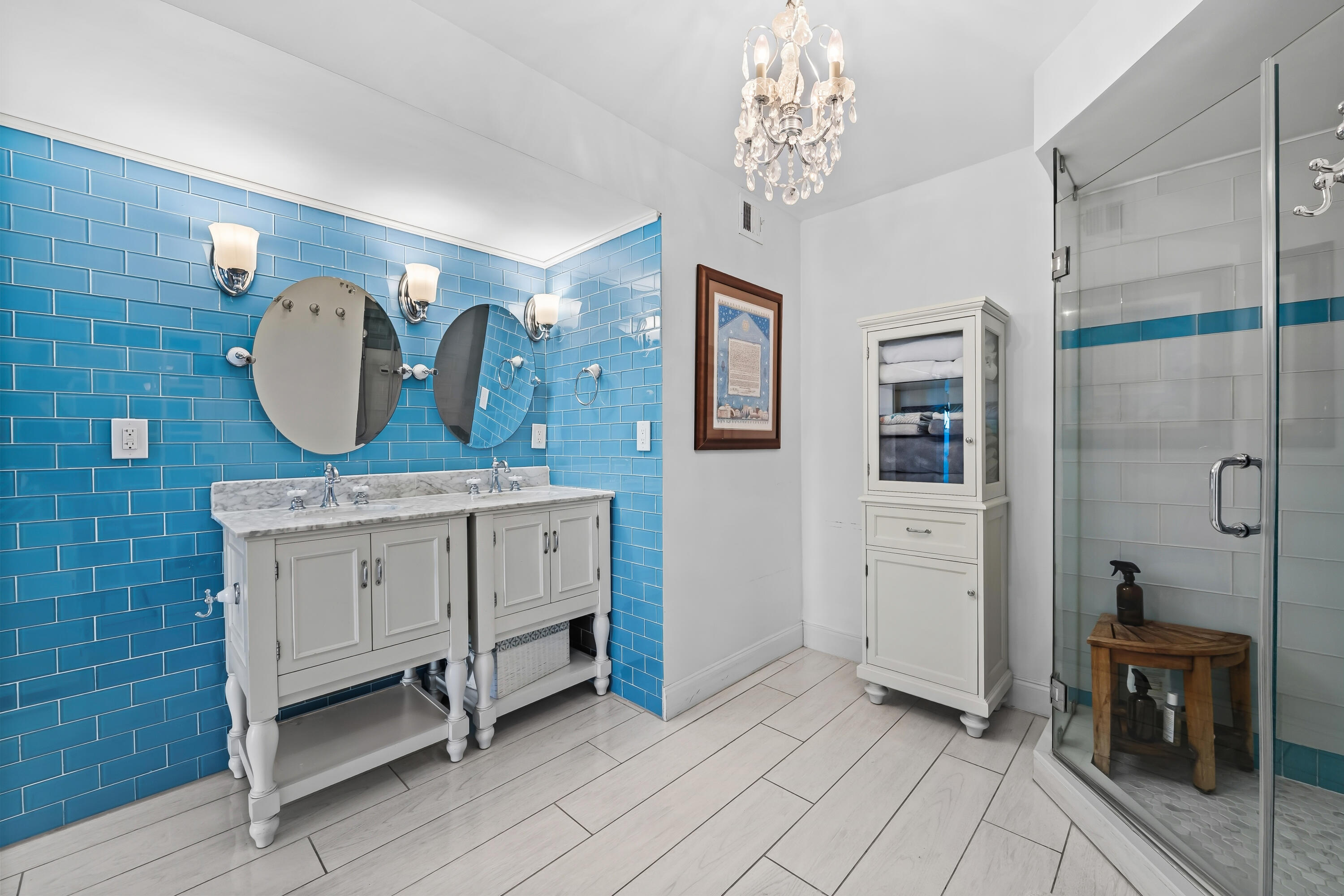 ALLINGTON TOWERS NORTH CONDO - Residential