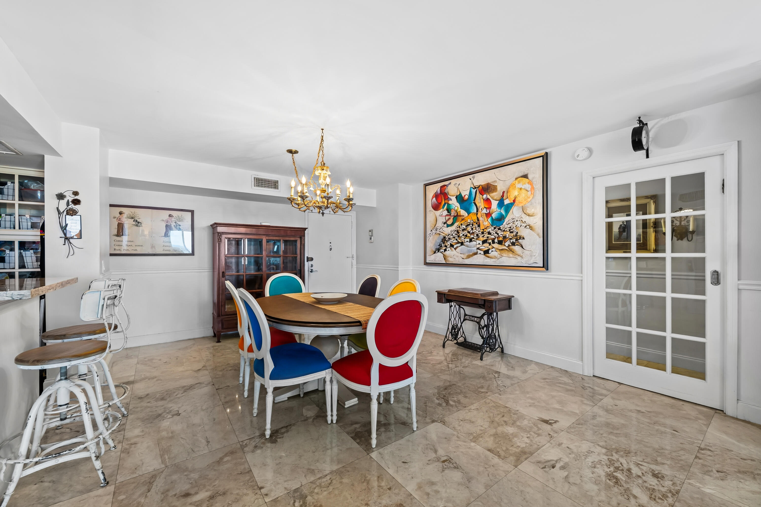 ALLINGTON TOWERS NORTH CONDO - Residential