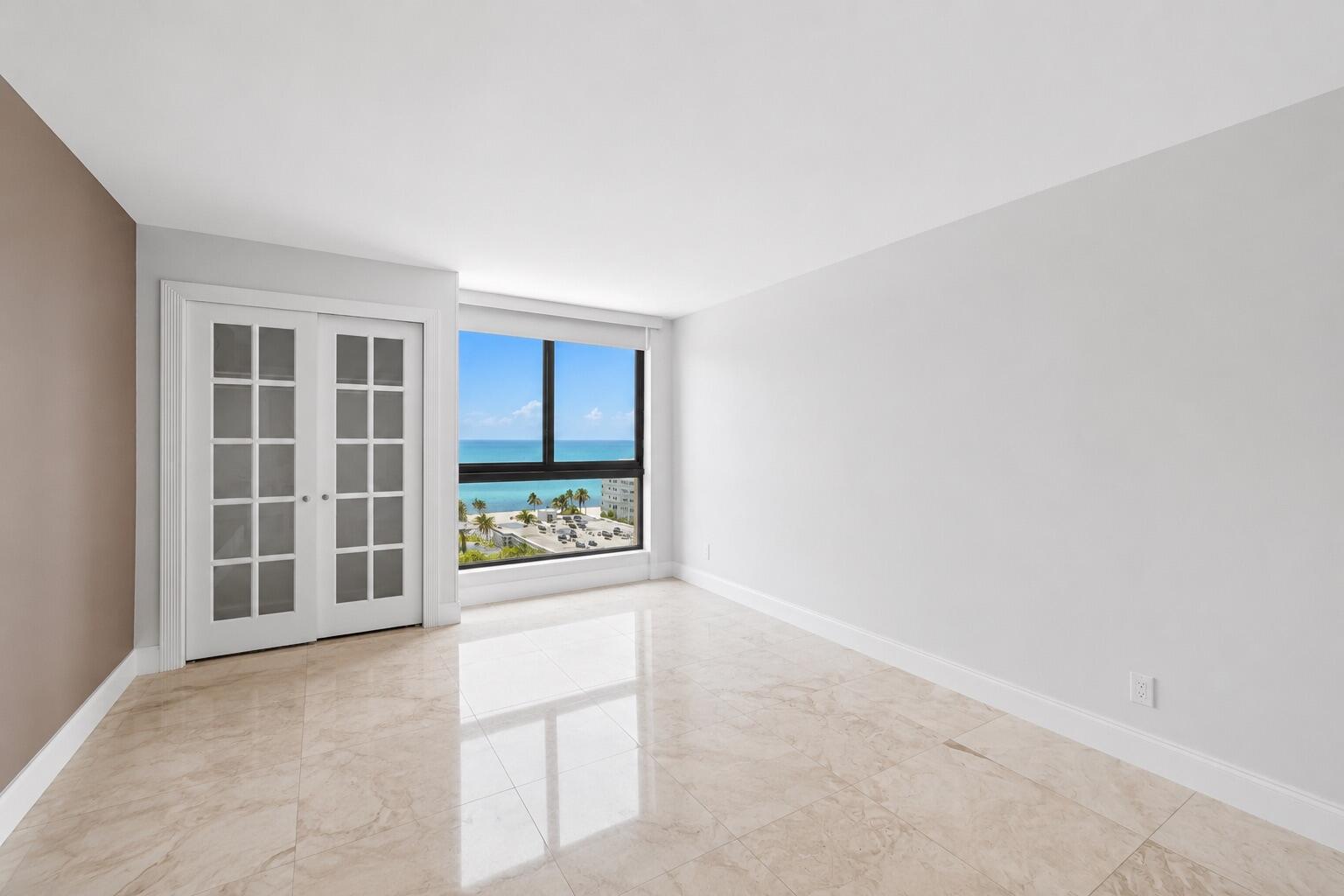 ALLINGTON TOWERS NORTH CONDO - Residential