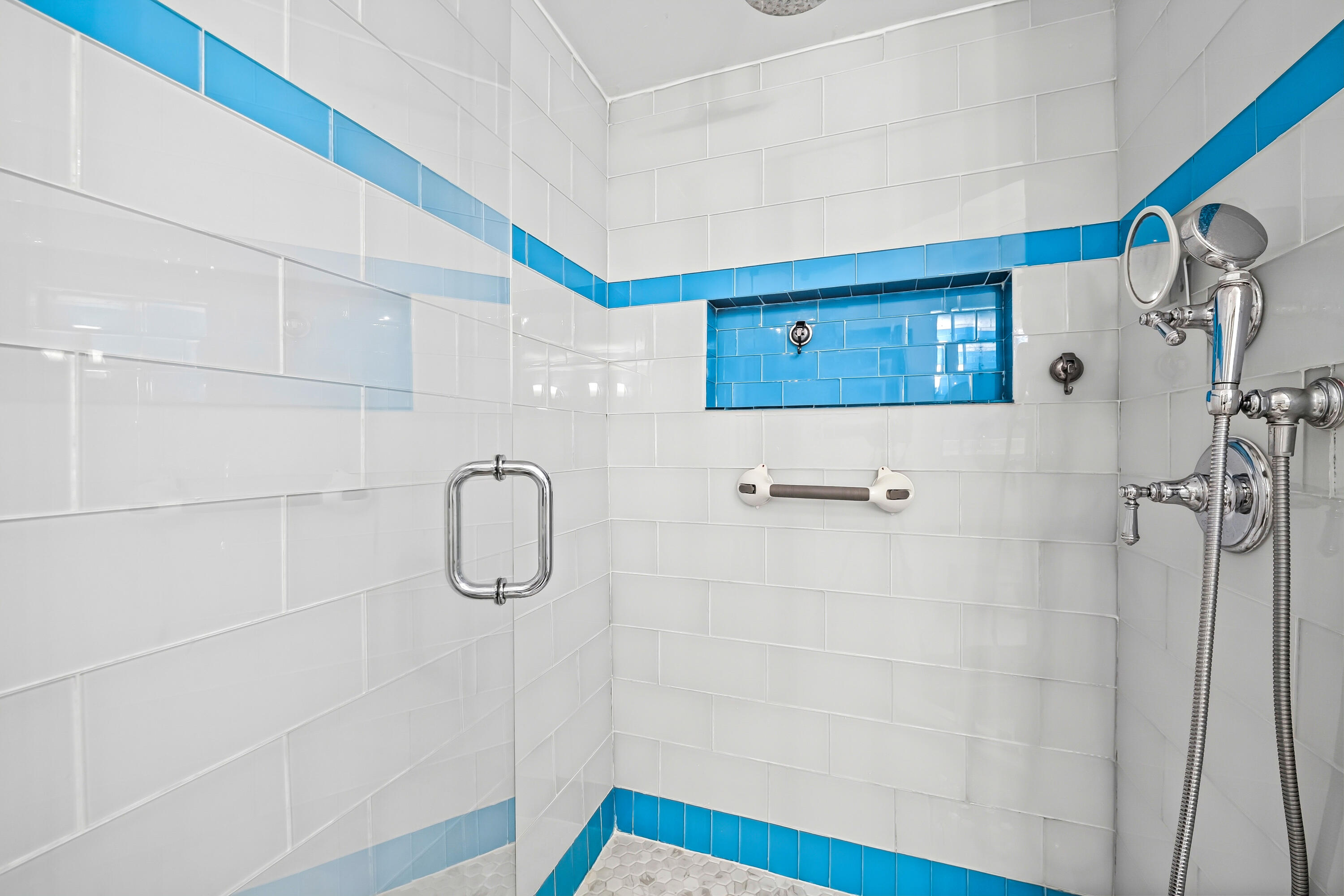 ALLINGTON TOWERS NORTH CONDO - Residential