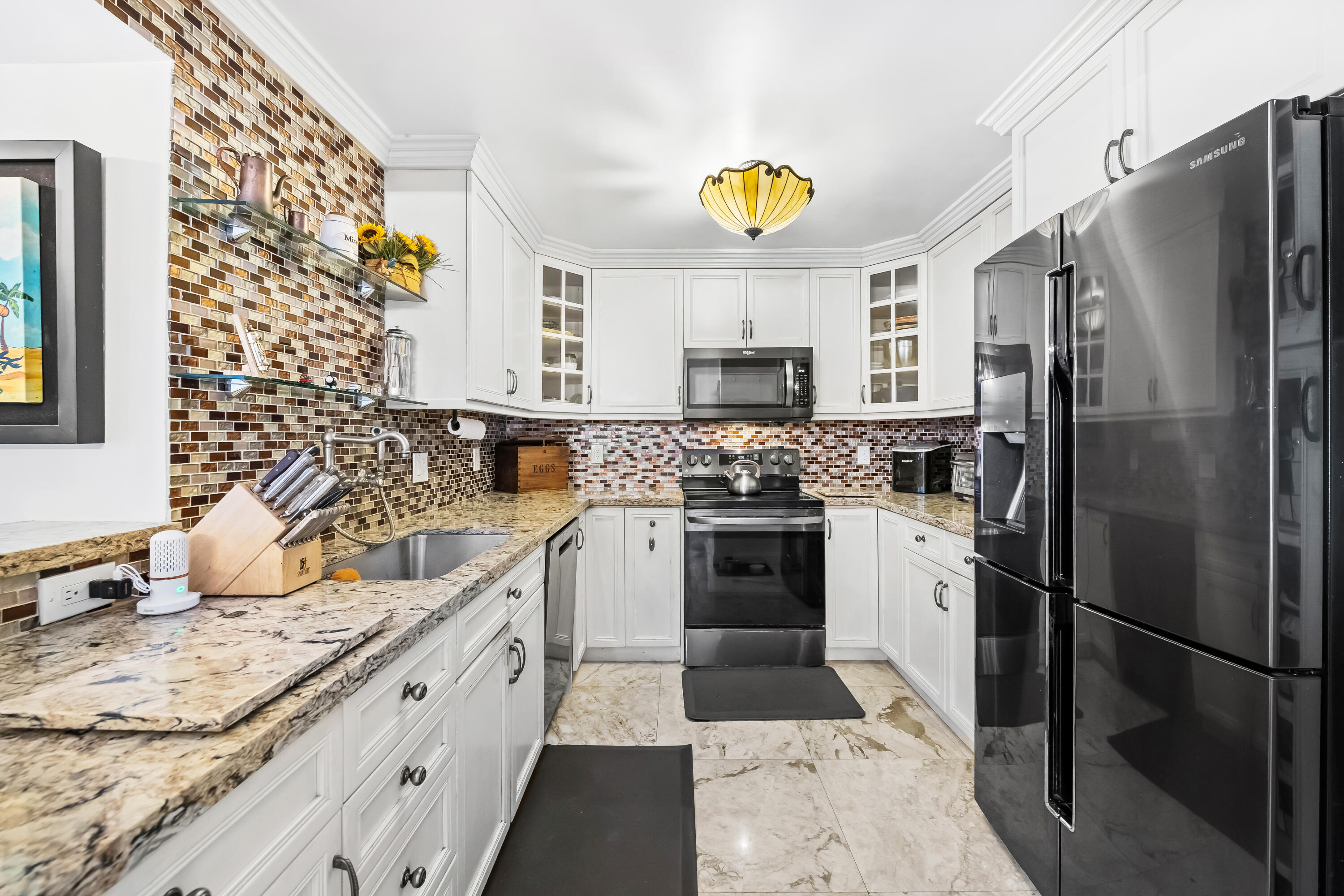 ALLINGTON TOWERS NORTH CONDO - Residential
