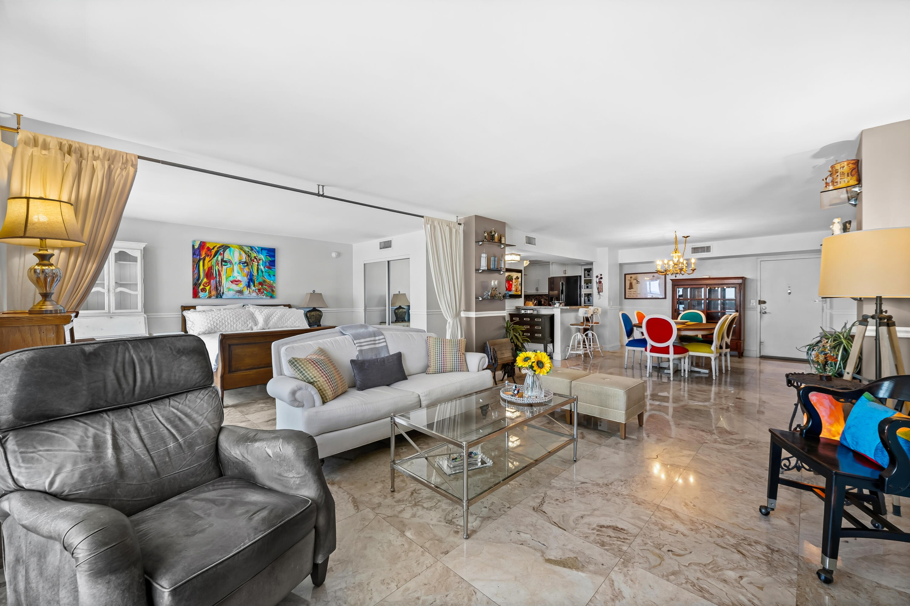 ALLINGTON TOWERS NORTH CONDO - Residential