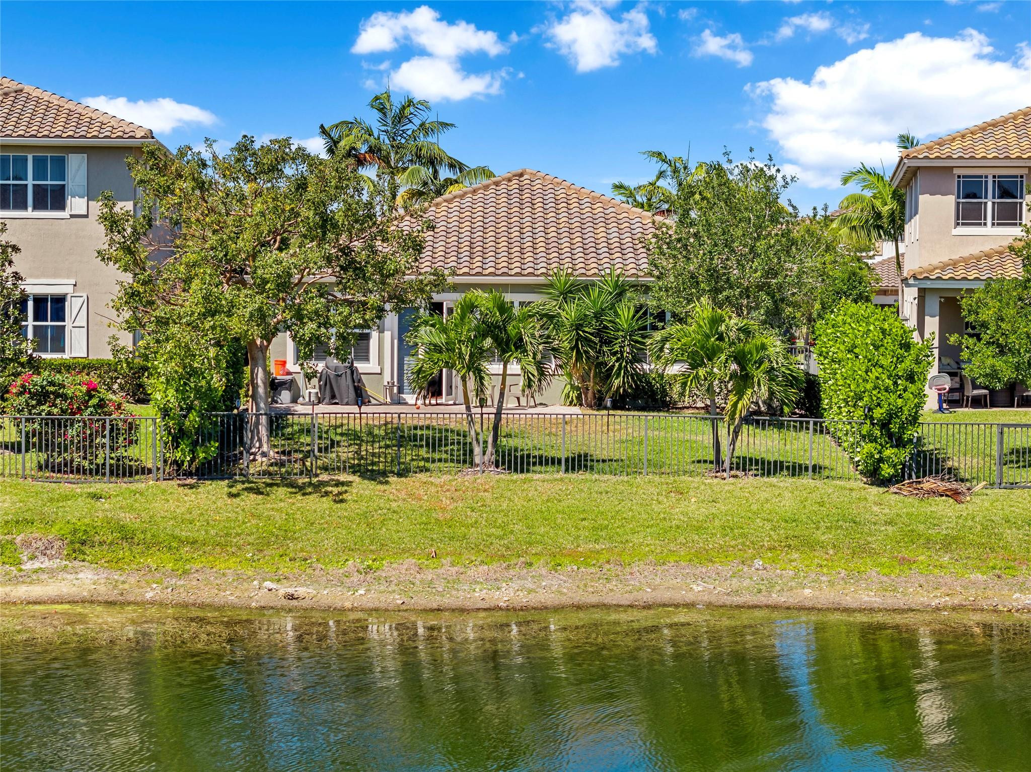 MiraLago - Residential