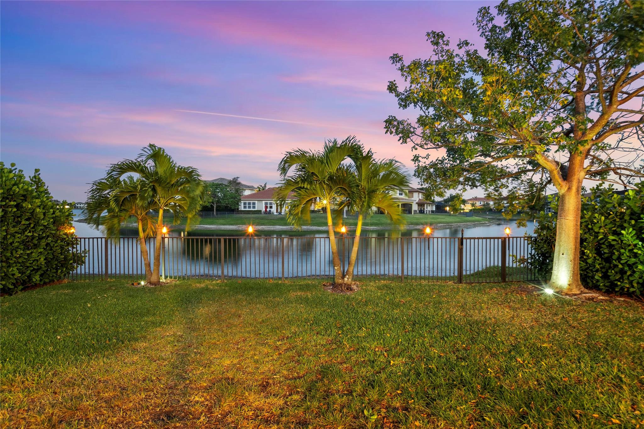 MiraLago - Residential