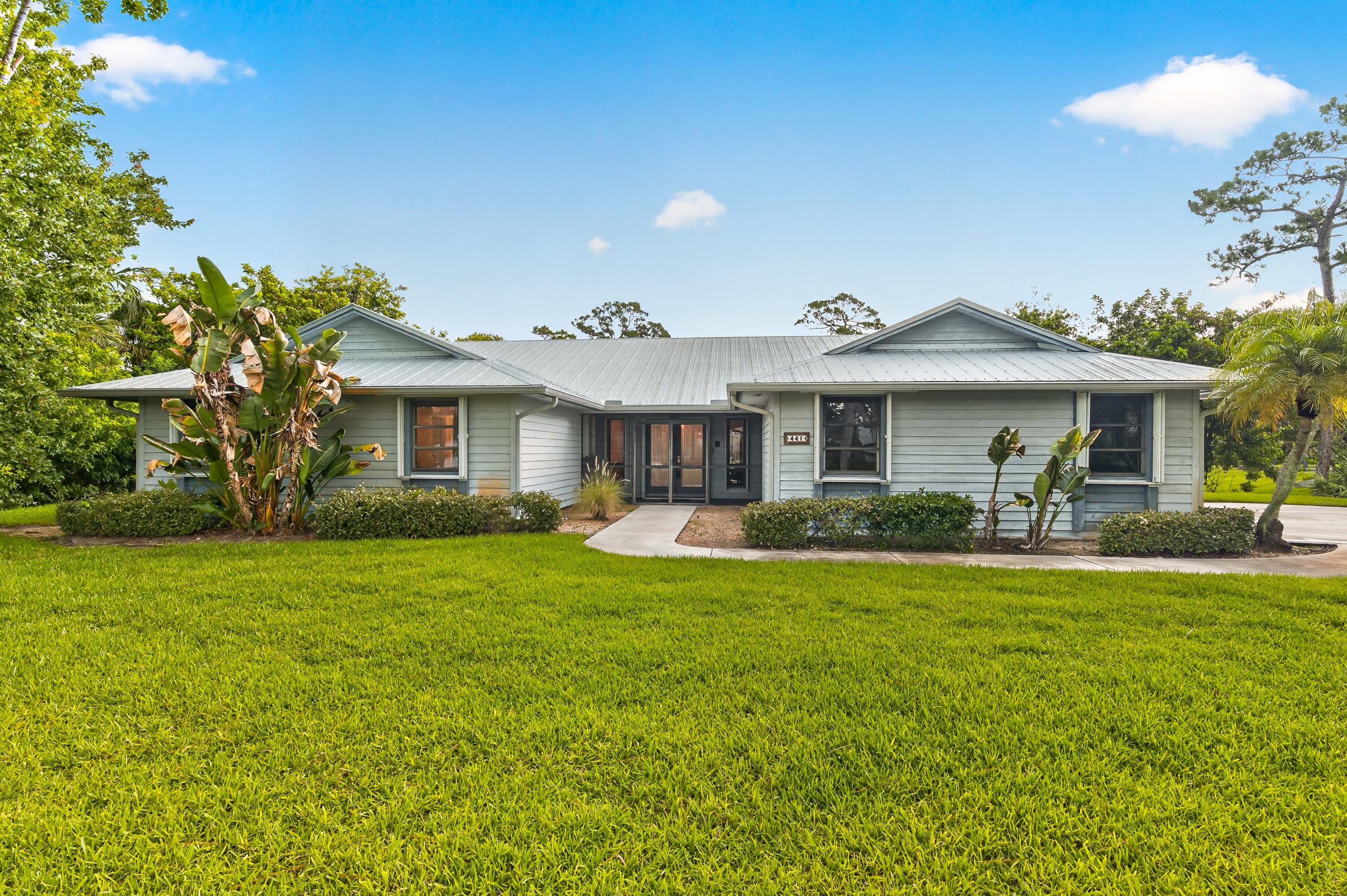 PINECREST LAKES - Residential