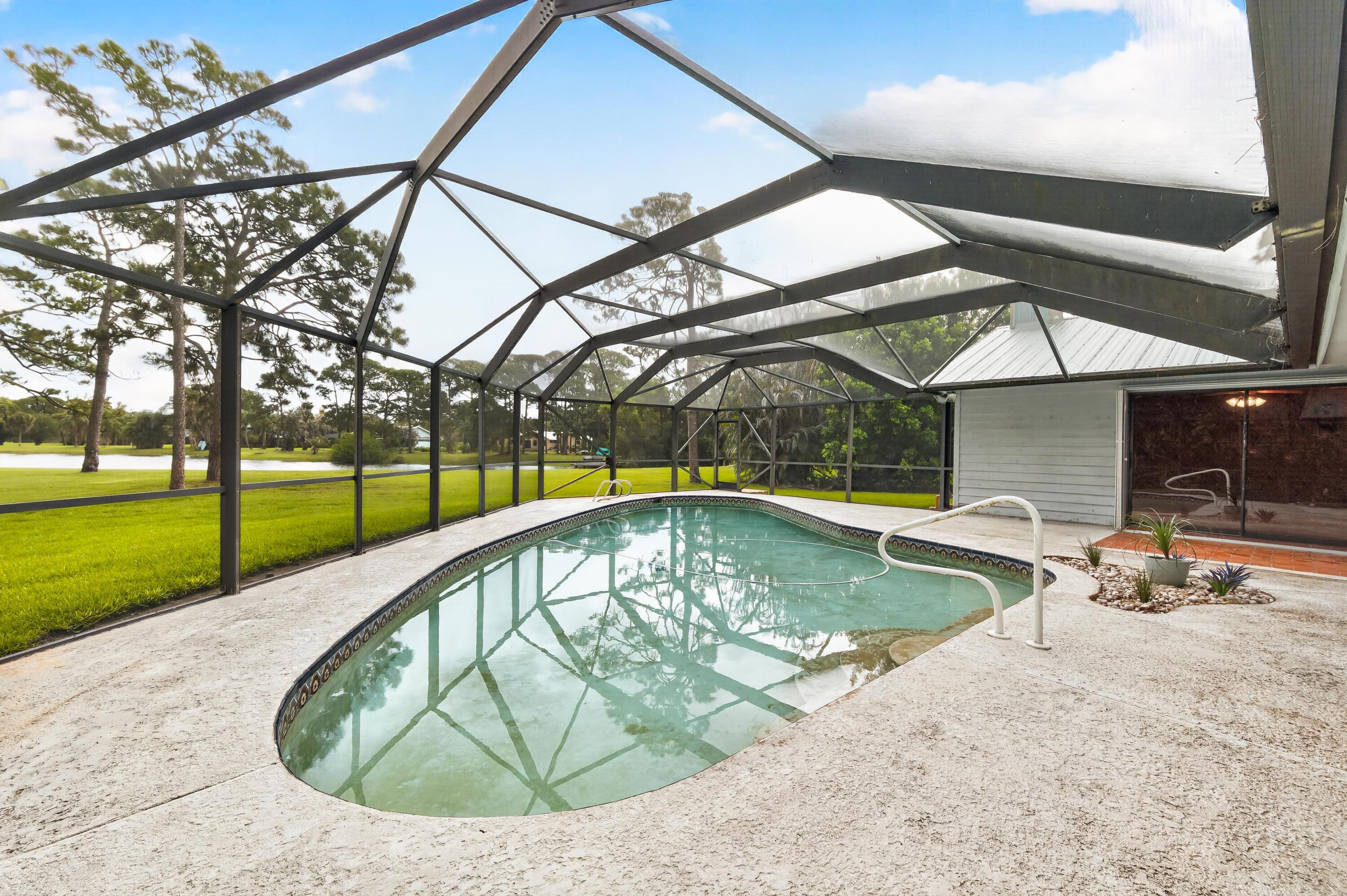 PINECREST LAKES - Residential