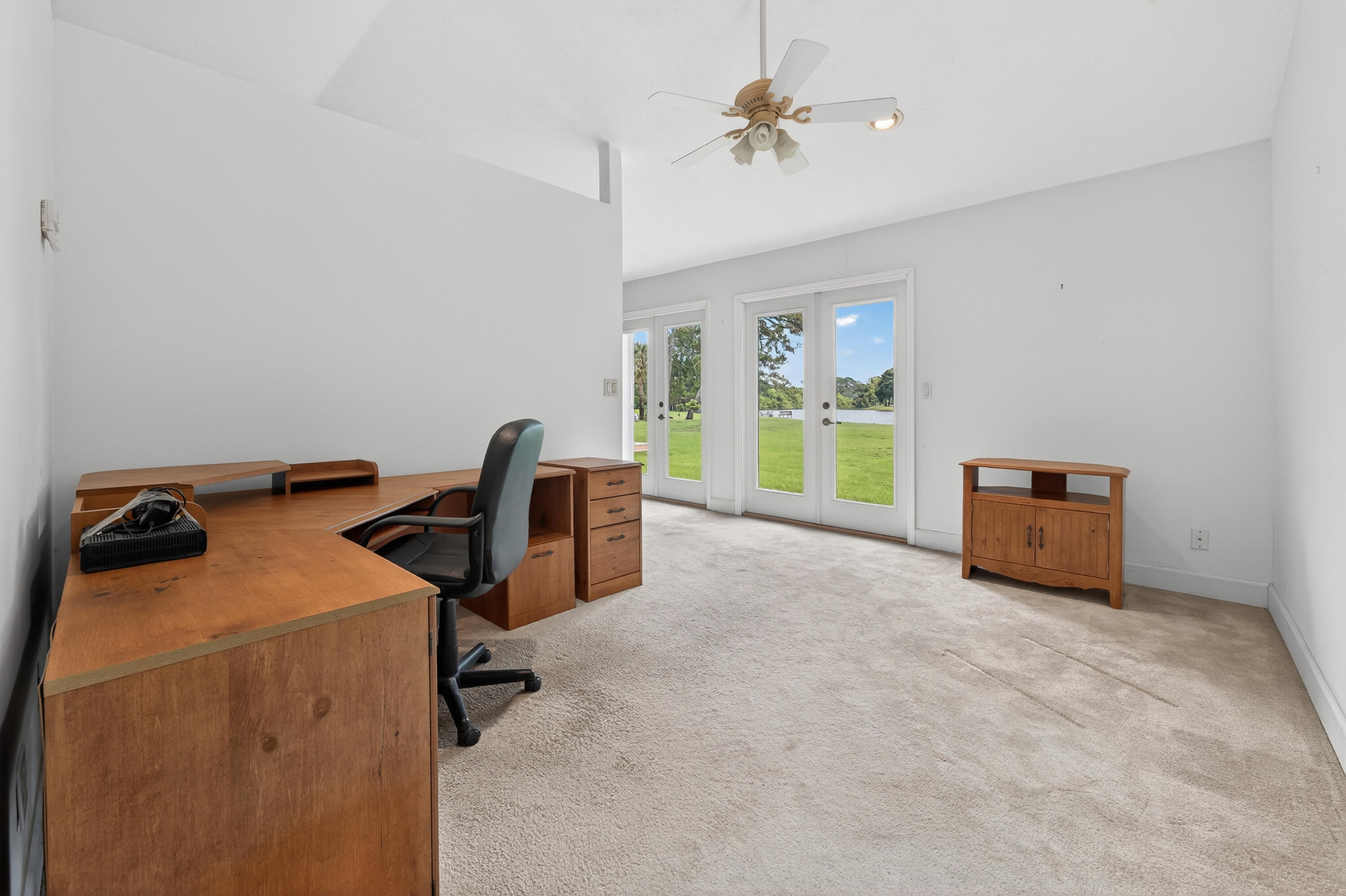 PINECREST LAKES - Residential