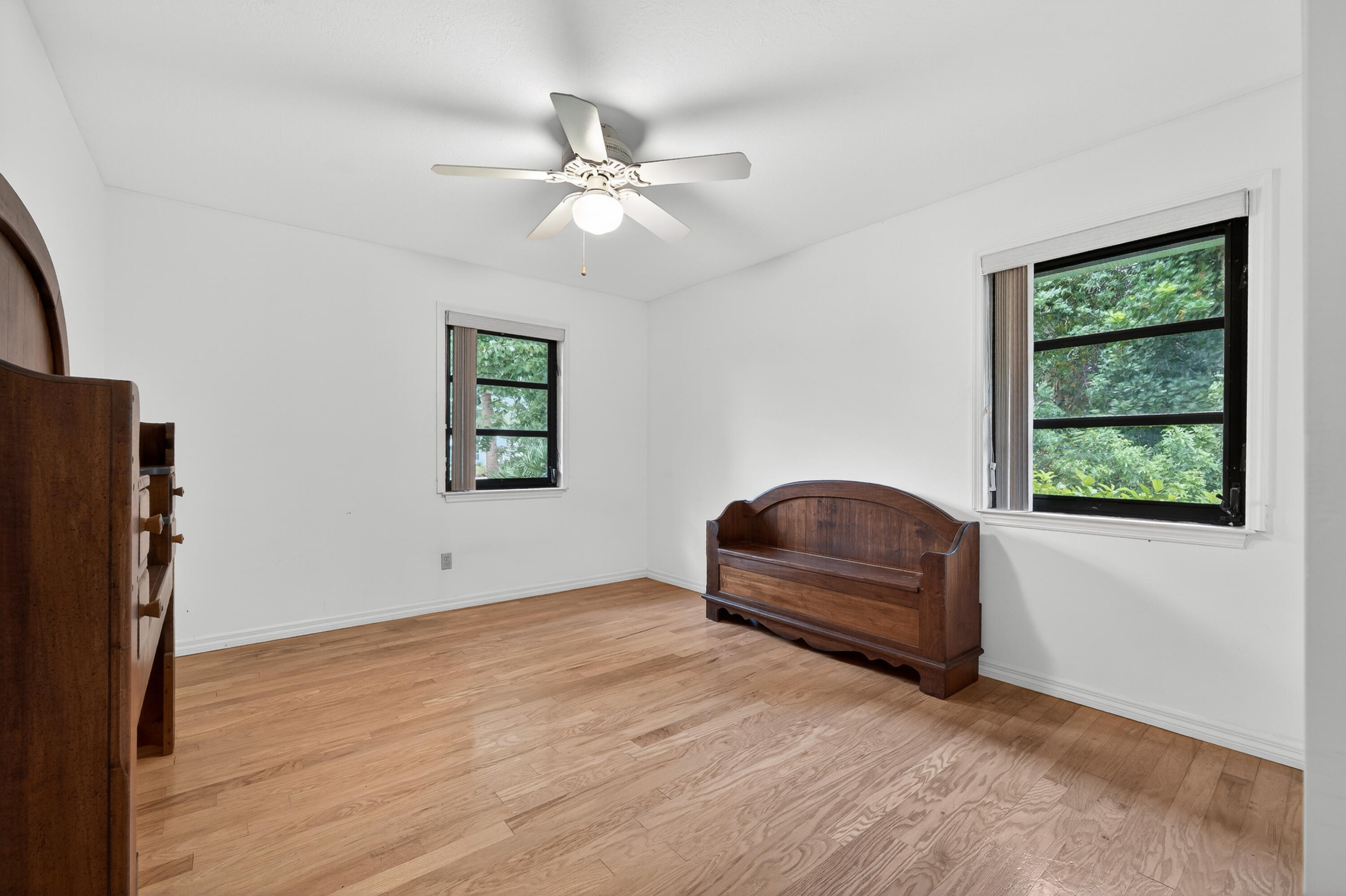 PINECREST LAKES - Residential