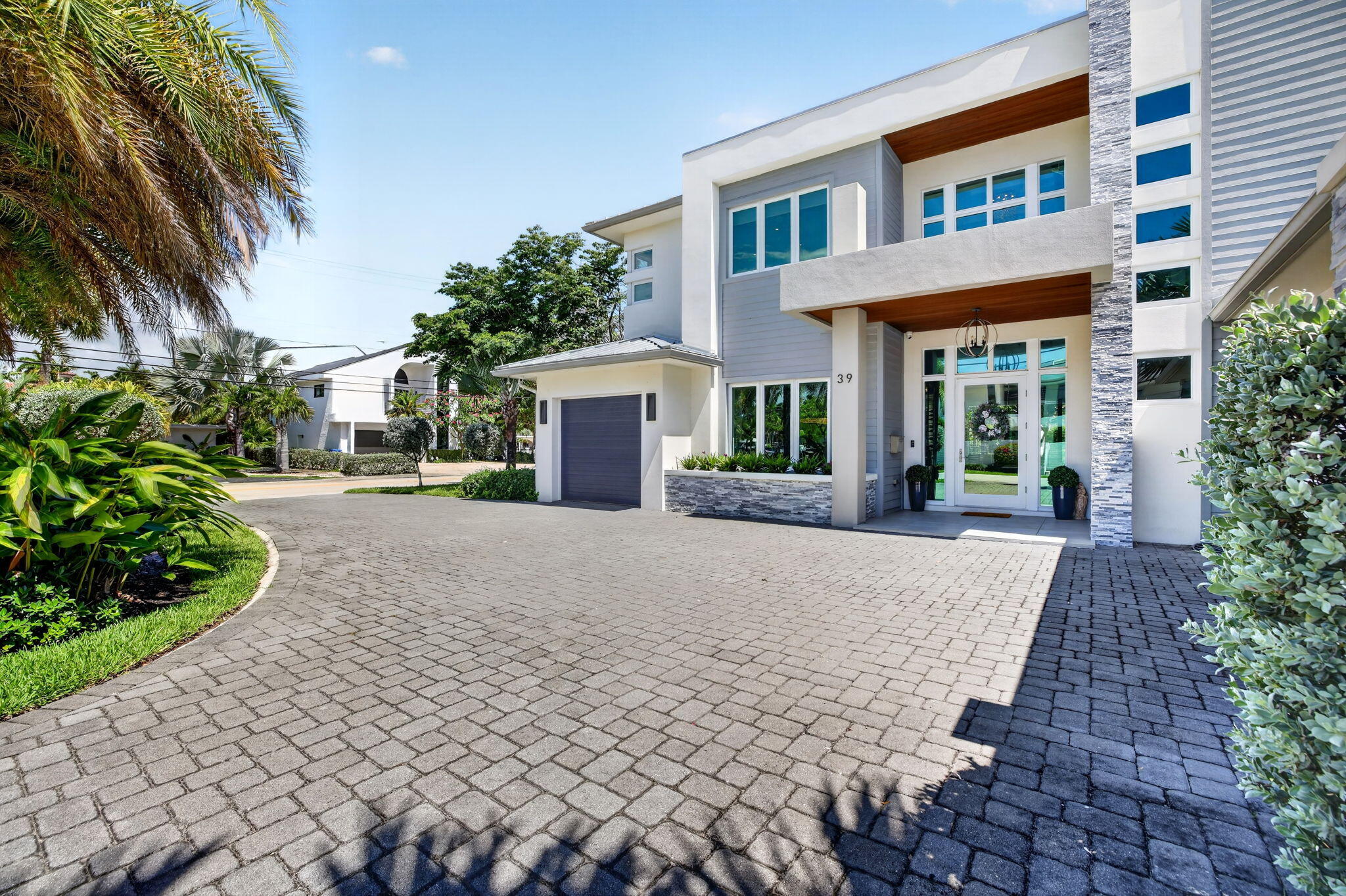PELICAN ISLE - Residential