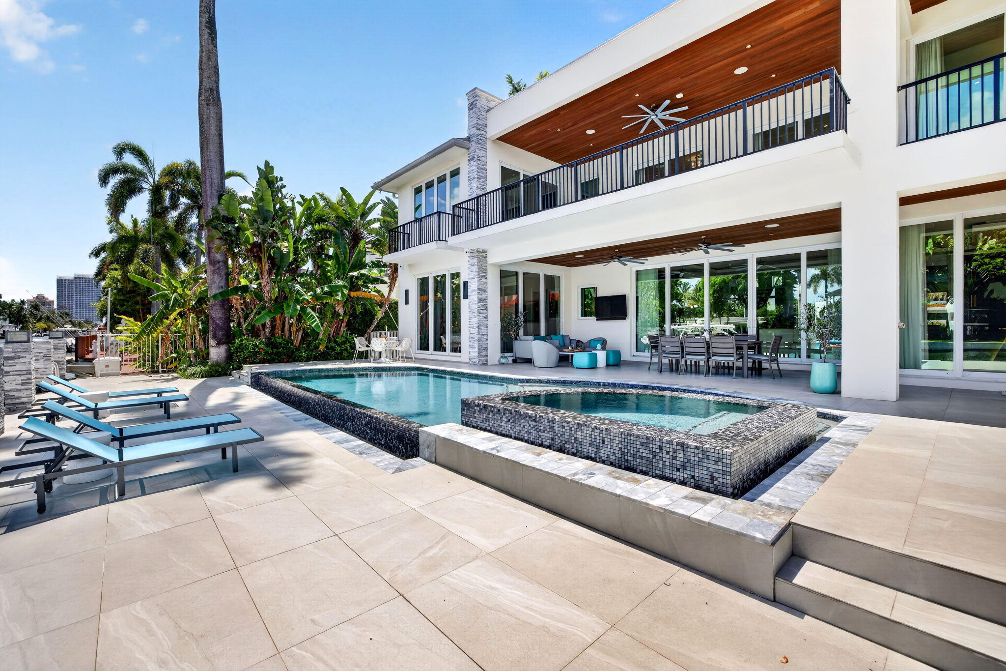 PELICAN ISLE - Residential