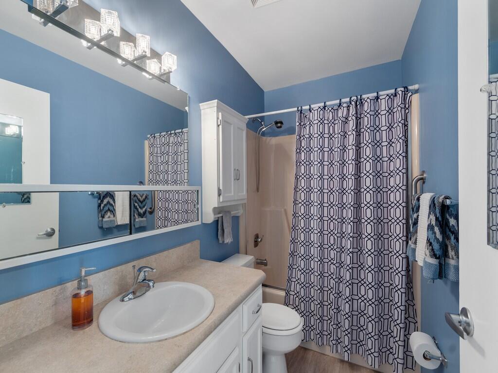 VISTA ROYALE PHASE IV BLDGS 83-111 - Residential