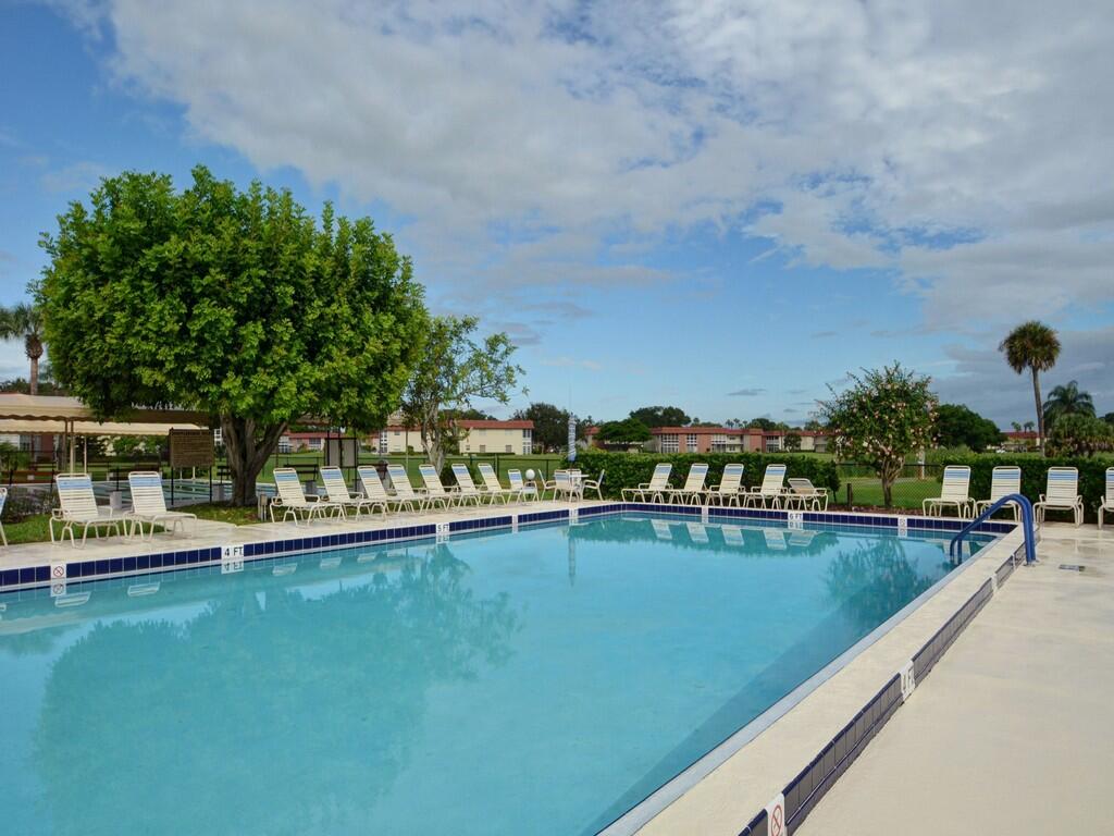 VISTA ROYALE PHASE IV BLDGS 83-111 - Residential